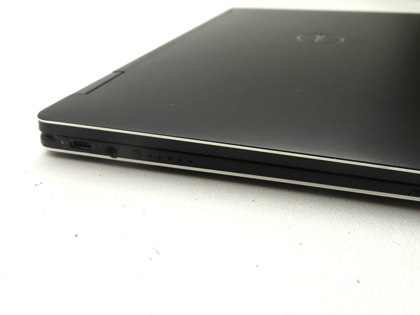Dell XPS 13 9365 13.3″ Touch Intel i7‑7Y75 1.3GHz 16GB RAM 512GB SSD