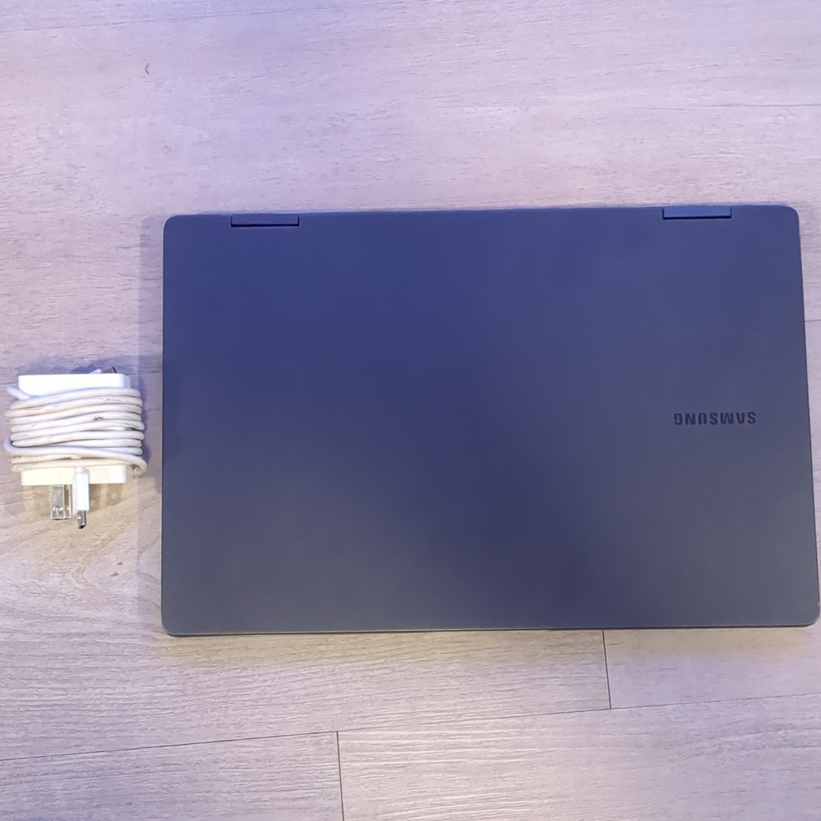 Samsung Galaxy Book2 NP730QED 13.3″ i5 8GB 256GB SSD Gray Windows 11