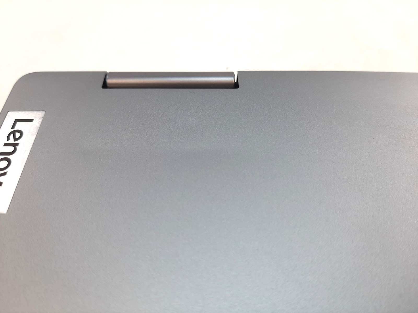 Lenovo Yoga 7 14AHP9 Ryzen 5 8640HS 16GB RAM 256GB NVMe Dents Part/Repair C3*185
