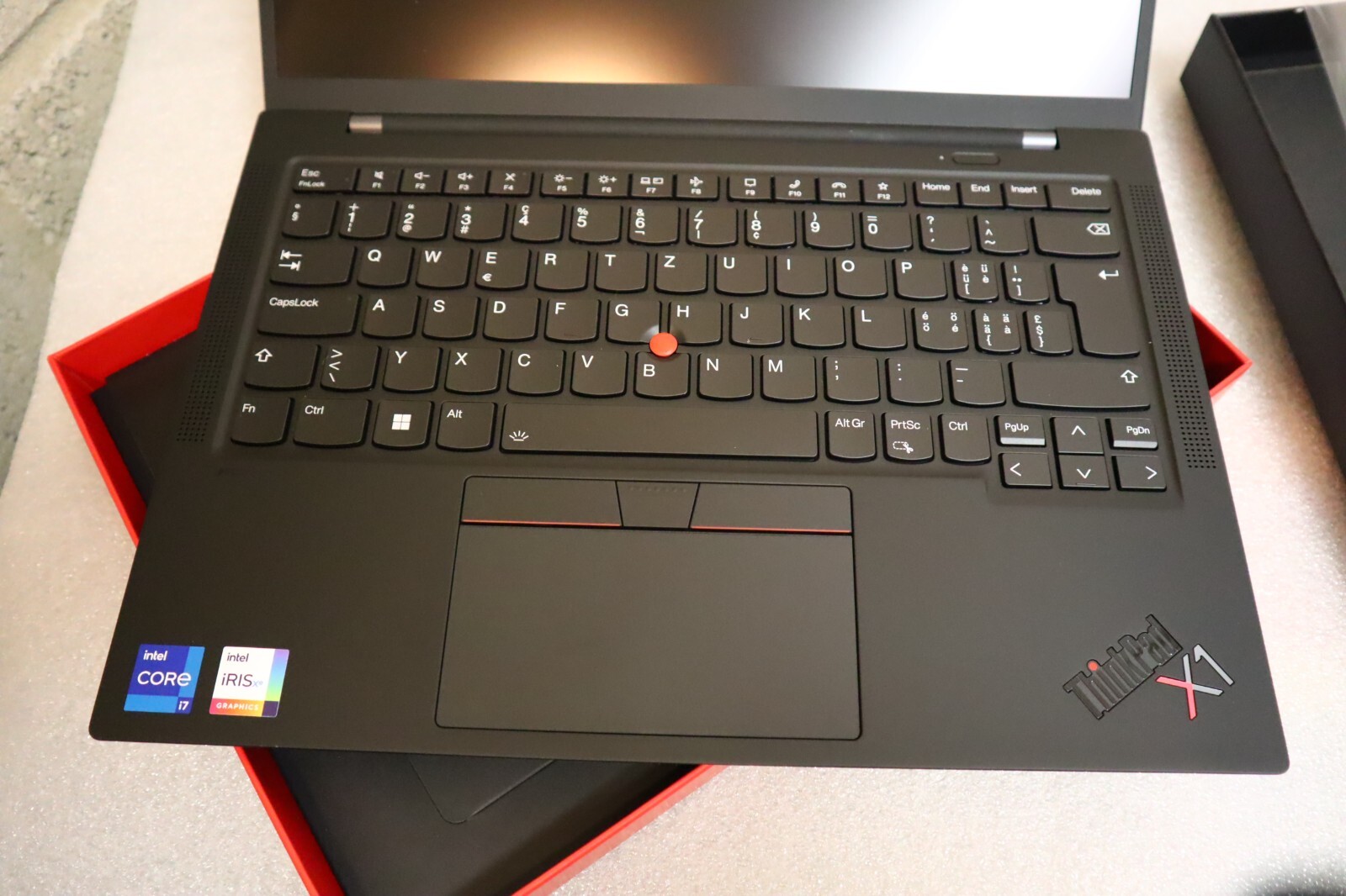 4TB SSD/32GB SWISS SWISS LENOVO THINKPAD X1 CARBON G9 TOUCH i7-1165G7 GAR