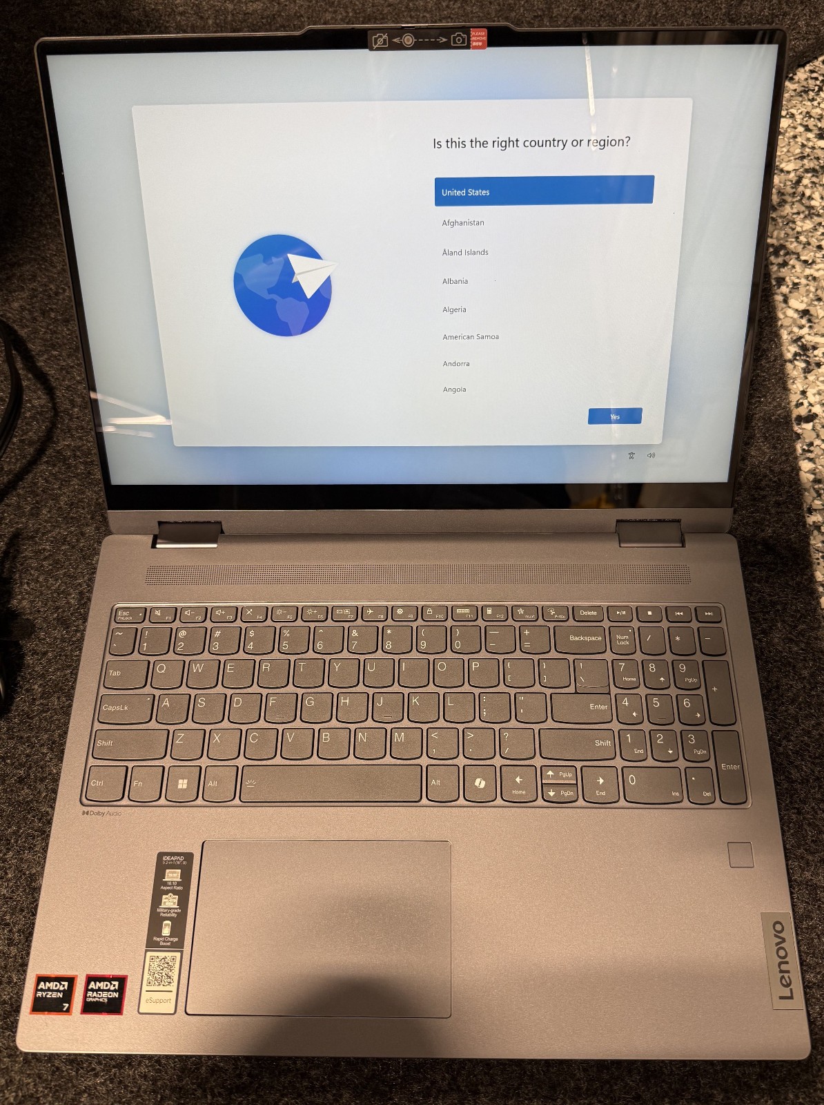 Lenovo IdeaPad 5 2-in-1 16″ WUXGA Touch Ryzen 7 8845HS 16GB 512GB SSD FPReader