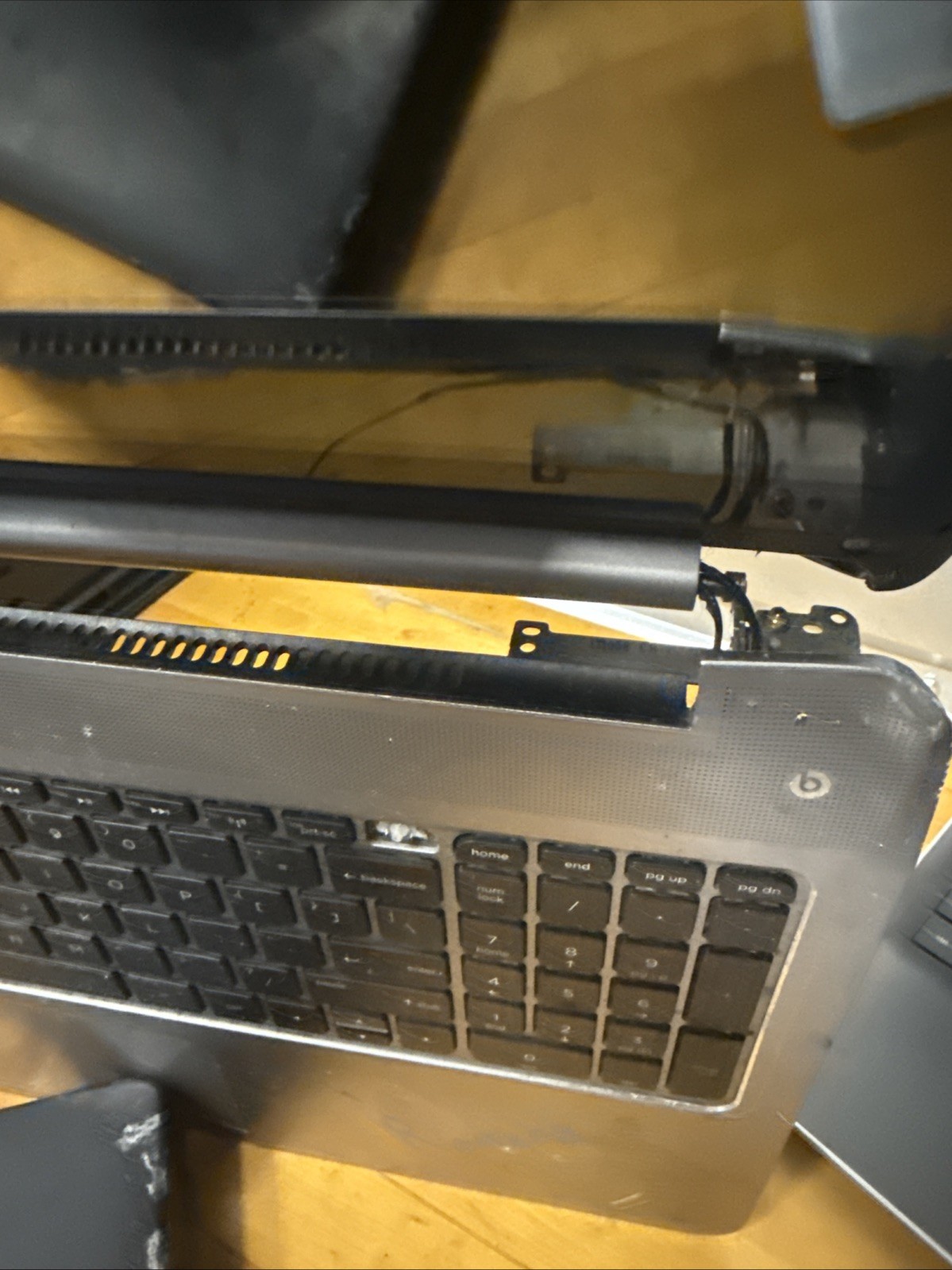 Laptops White ASUS GATEWAY LT2805u HP 15, hp DELL READ PARTS Only