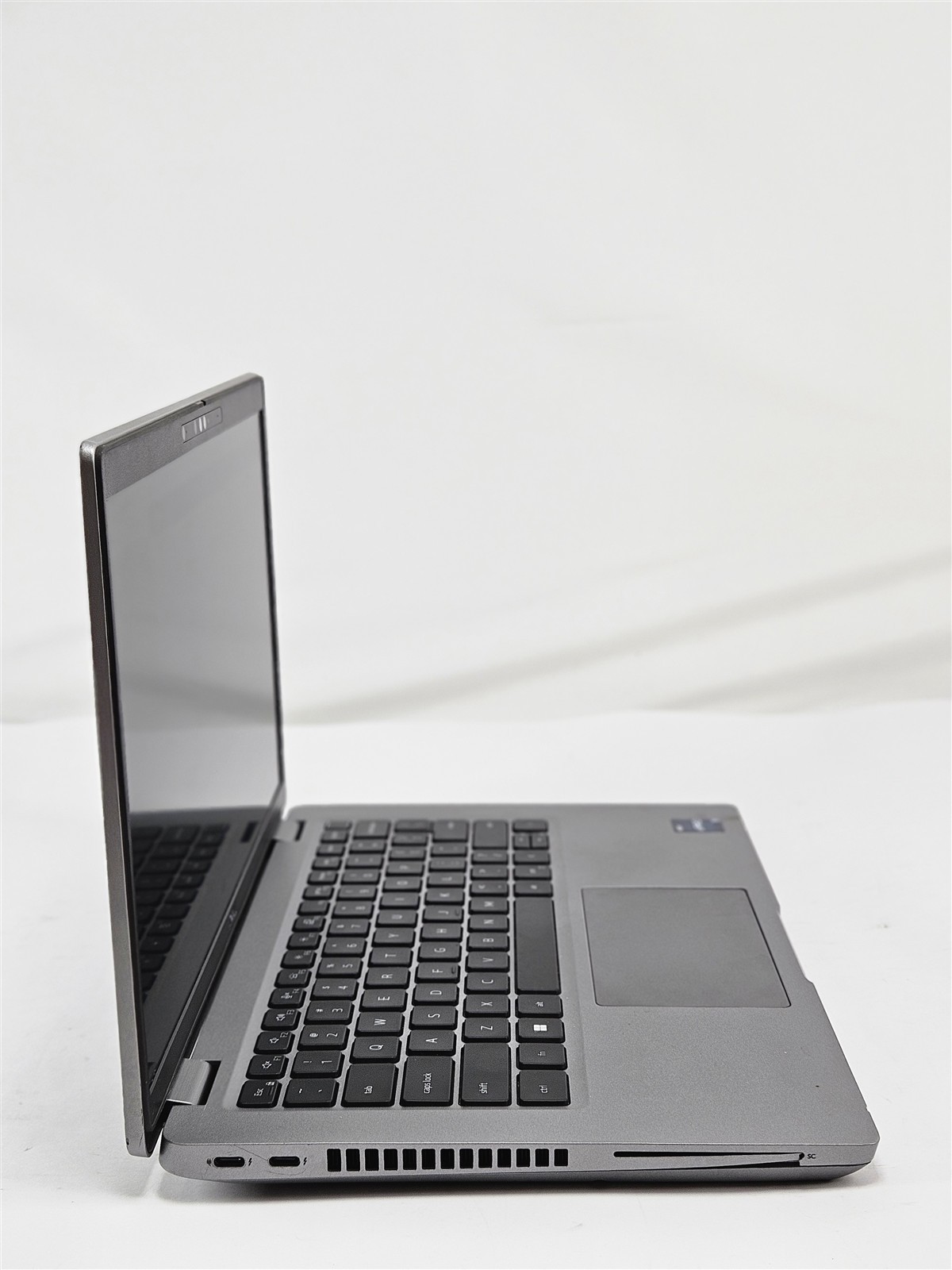 Dell 14″ Latitude 5431 i7-1270P 16GB RAM 256GB SSD Intel Iris Xe Graphics No OS