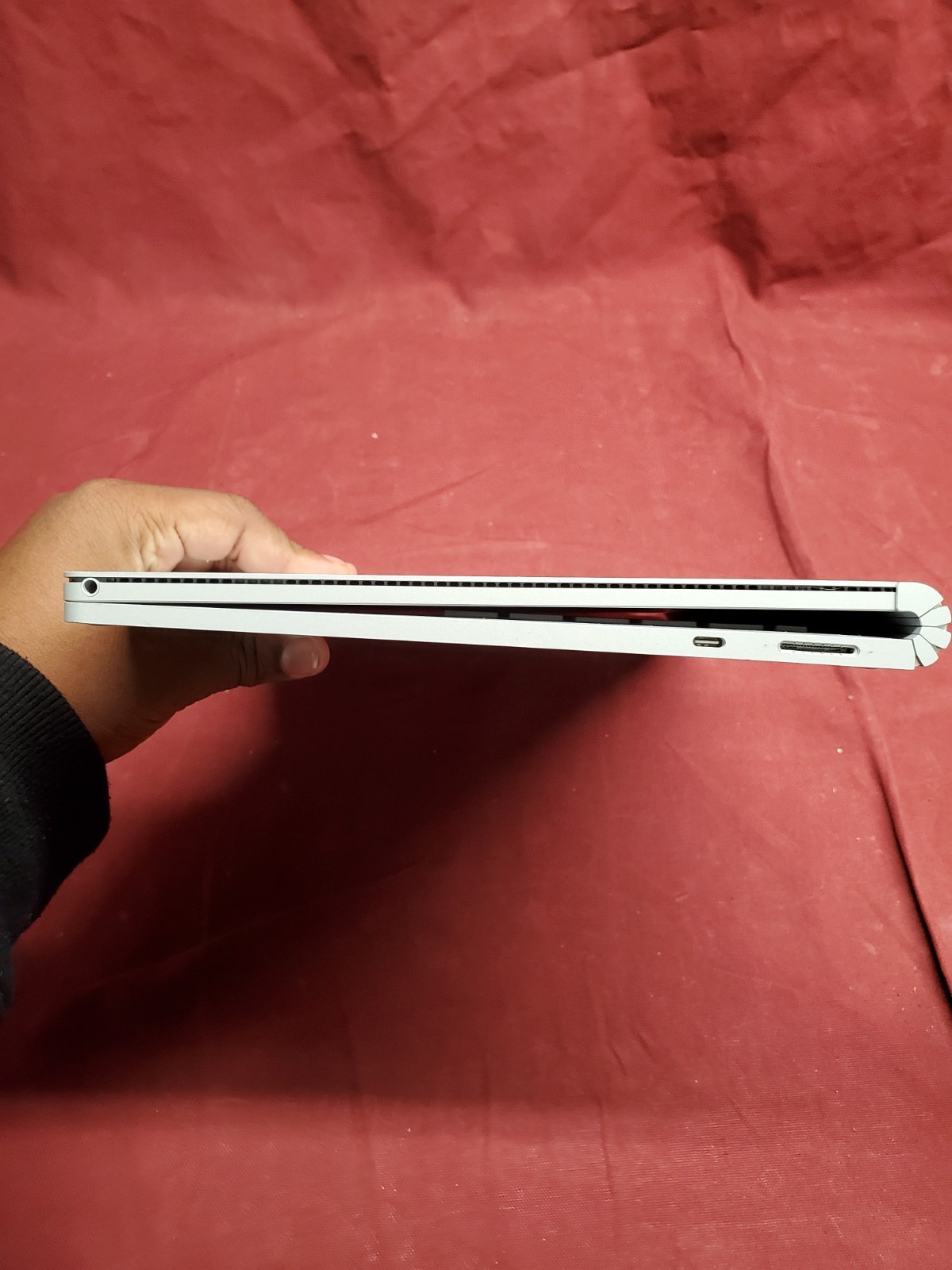 Microsoft Surface Book 2 13.5″ i5 8350U 1.70GHz/ 8GB / 256GB SSD #2934