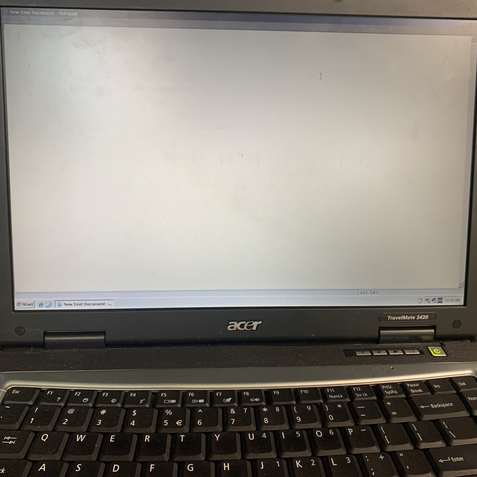 Acer TravelMate 2420 PM 1.7GHZ 1.5GB Ram 120GB HD Windows XP Pro SP3
