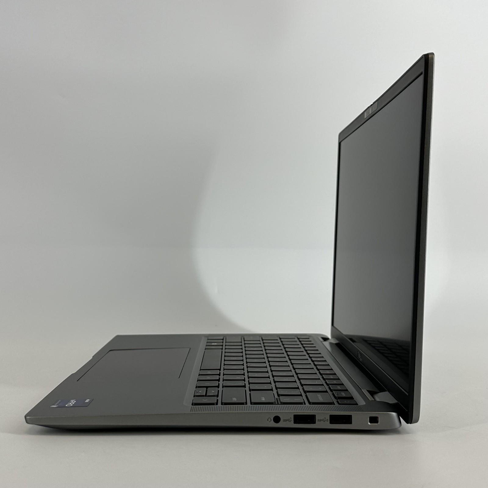 Dell Latitude 7440 14 QHD+ TOUCH 1.9 GHz i7-1370P 32GB 1TB SSD Good BENT FRAME