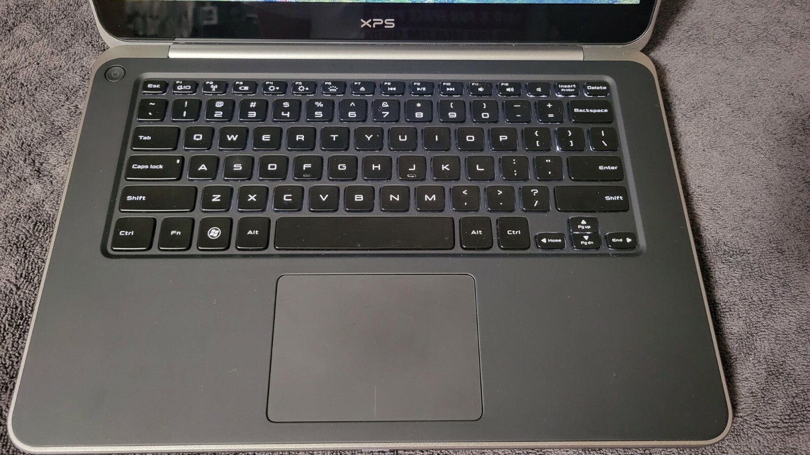 Dell XPS L421X 14″ HD i5-1.7GHz 500GB HHD 8GB RAM Windows 10 Pro W/Charger