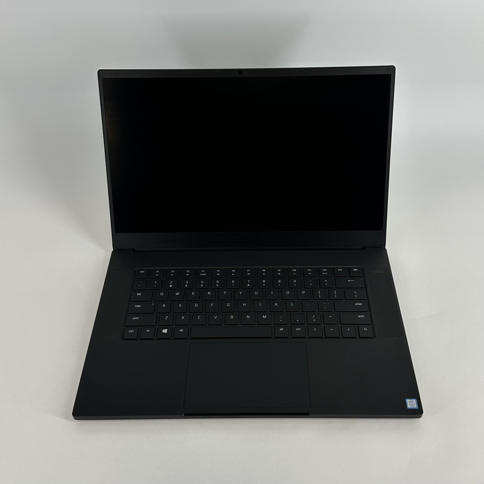Razer Blade 15 Advanced 240Hz FHD i7-9750H 2.60GHz 16GB 1TB SSD RTX 2080 Max-Q