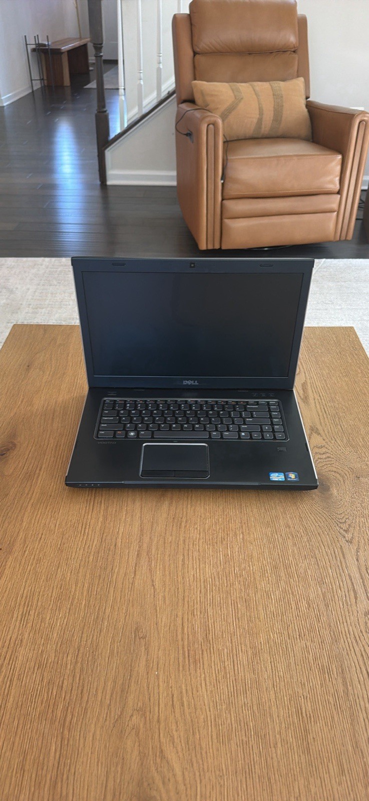 Dell Vostro 3550 15” Intel Core i5-2450M 2.50 GHz 4GB RAM NO HDD / NO BATTERY