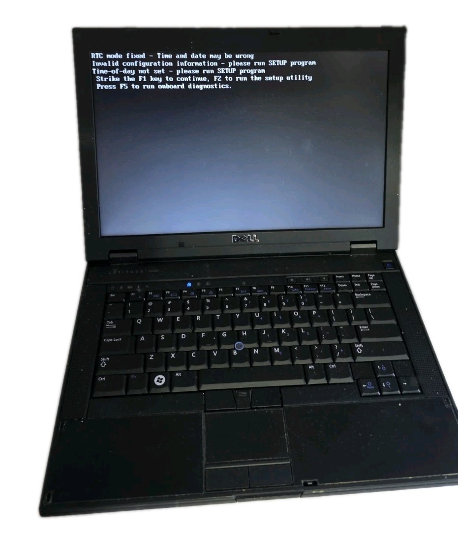 Dell Latitude E5400 14″ Laptop Intel Core WiFi – NO OS P8400 2GB 160GB DVD