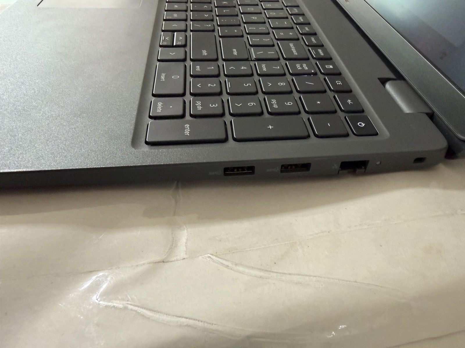 Dell Latitude 3540 15.6”HD, 256GB HD, 16GB RAM, i7, Windows 11 Pro