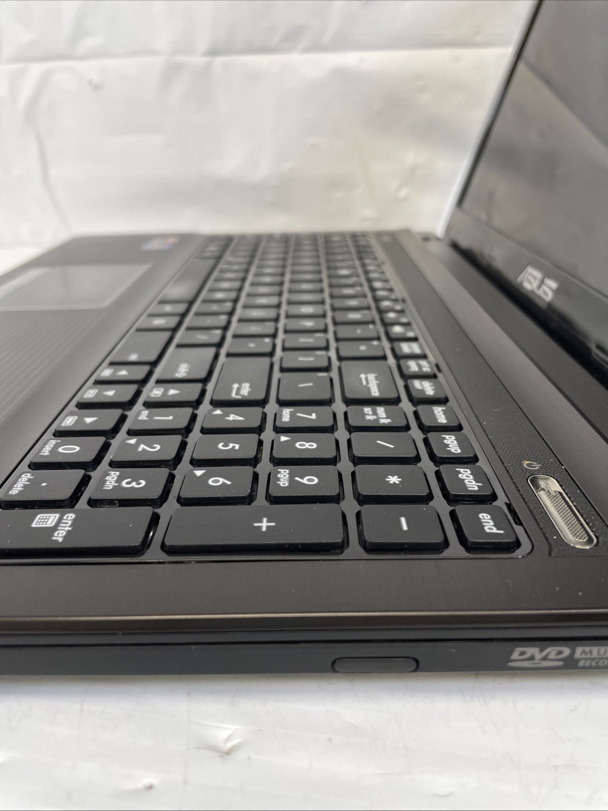 ASUS K53U Laptop AMD E-350 1.6GHz 8GB RAM 250GB HDD 15.6″ Windows 7