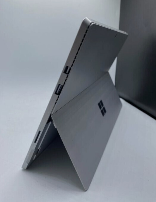 Microsoft Surface Pro 4 12.3″ Touch Intel Core i5-6300U 2.4GHz 4GB RAM 128GB SSD