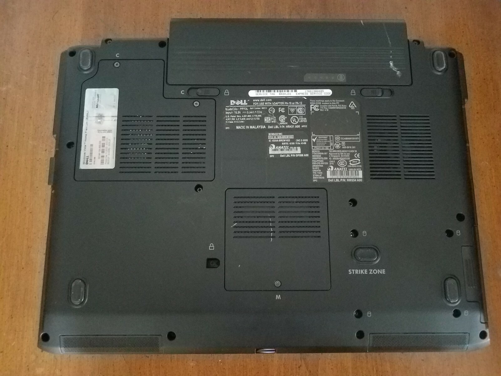 Dell Inspiron 1521 15.6”(AMD Dual-Core @ 1.8GHz ,2GB RAM ,40GB HDD) Win 7