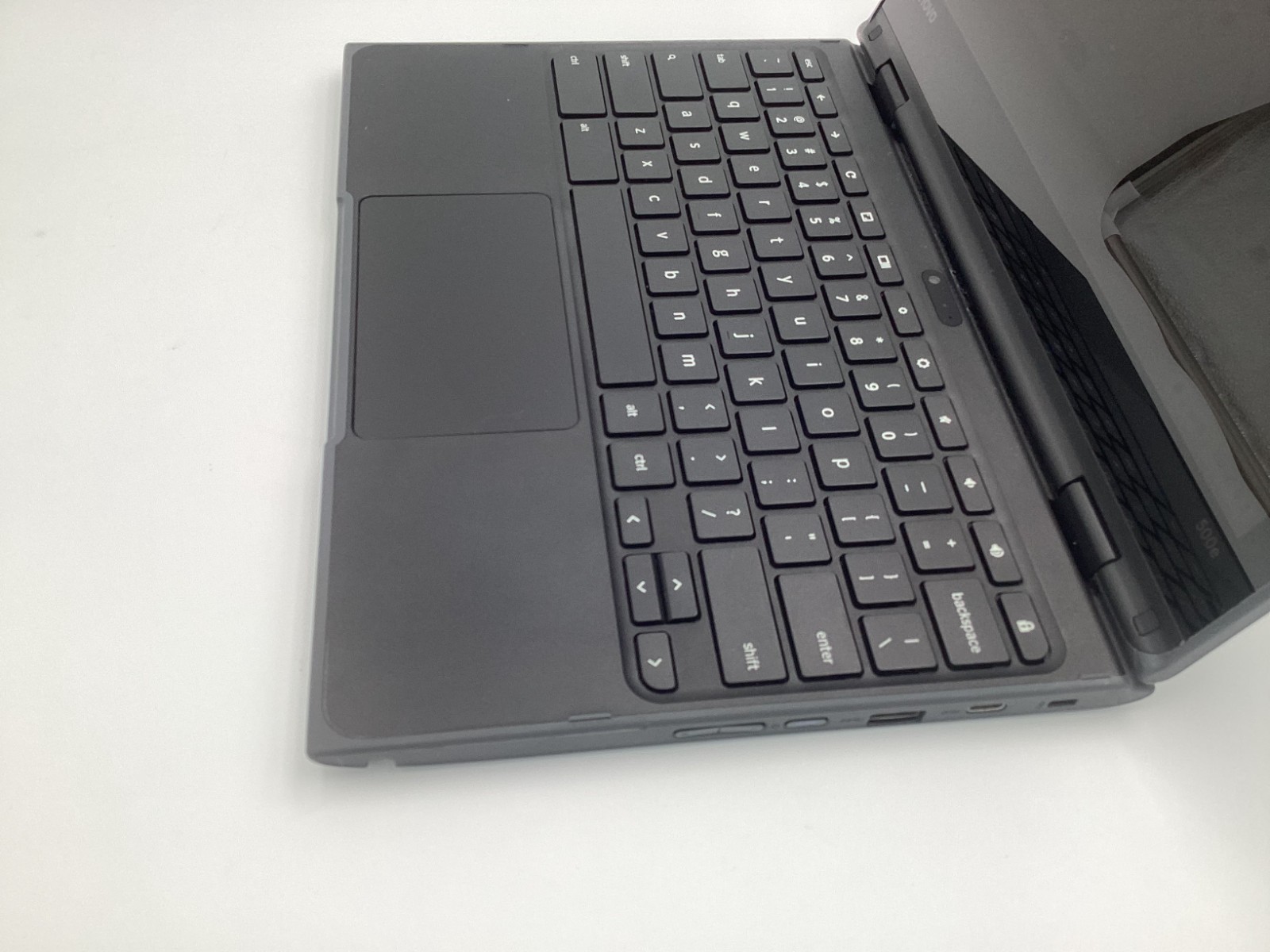 Lenovo 500e Chromebook 2nd Gen 81ES Touchscreen 11.6″ Convertible Laptop