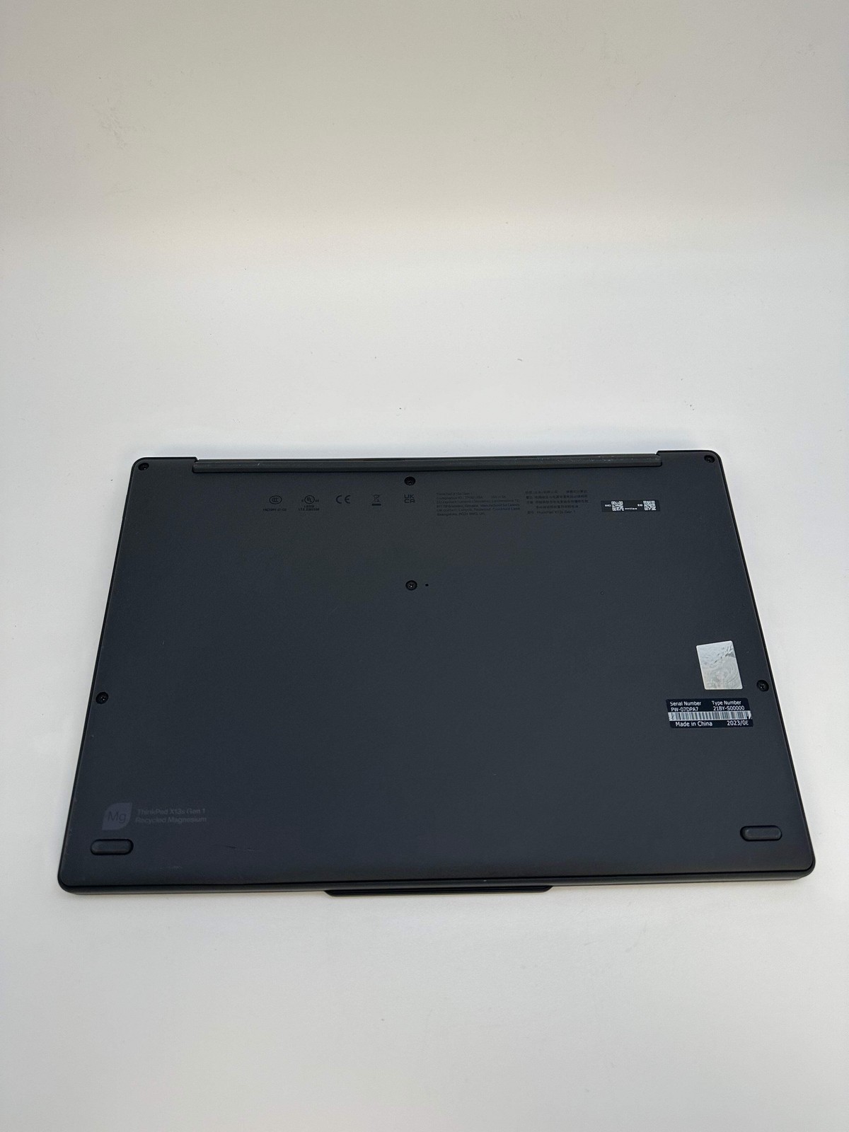 Lenovo ThinkPad X13 Gen 1 13-inch Snapdragon 8cx Gen 3 16GB 512GB Broken Laptop