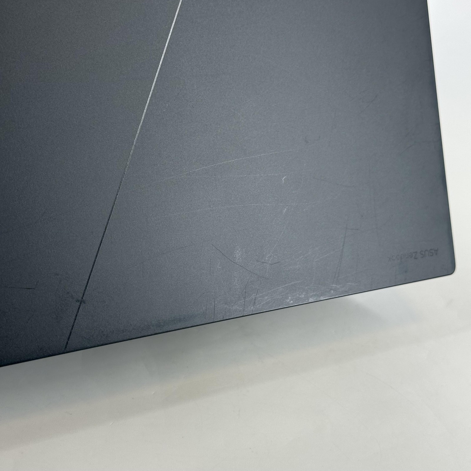 Asus Zenbook Duo 14 Gray FHD+ TOUCH 3.8 GHz Ultra 7 155H 16GB RAM 1TB SSD Good