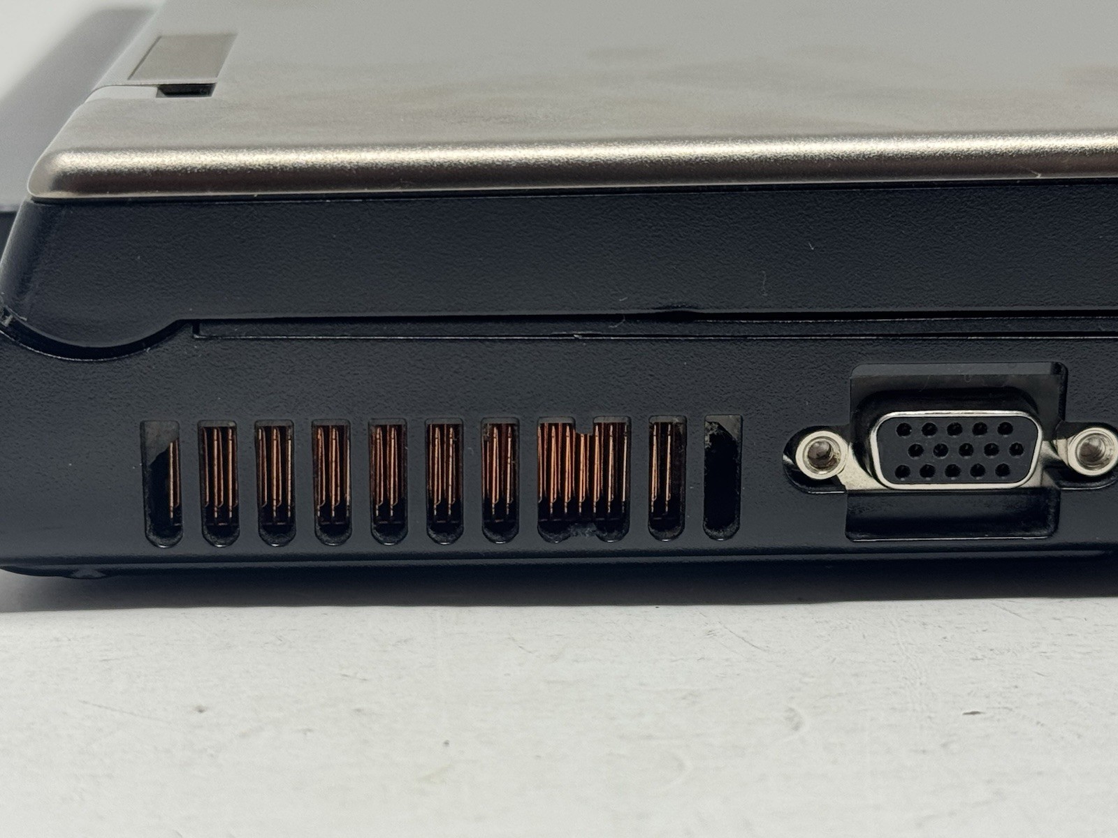 IBM ThinkPad Z60M Pentium M 2.0GHz 2GB RAM 80GB HDD XP Pro Radeon X600