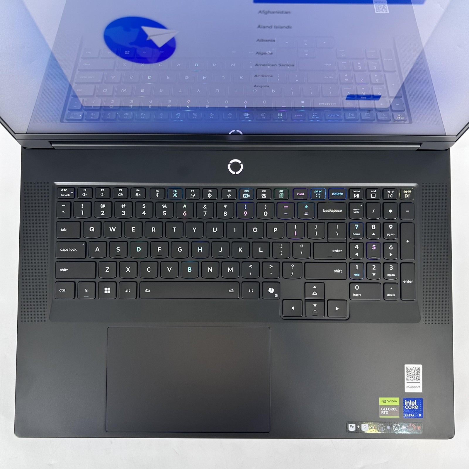 Lenovo Legion 9i Gen 10 18 UHD+ 2.7 GHz Ultra 9 275HX 64GB 2TB SSD RTX 5090 Good
