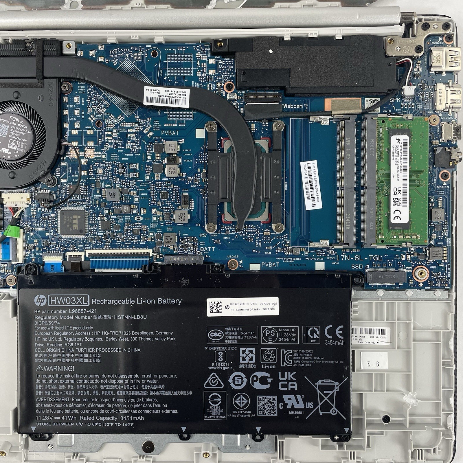 HP 17+-cn000 17.3″ i7-1165G7 2.80 GHz 8 GB RAM No SSD No OS – Bad Corners
