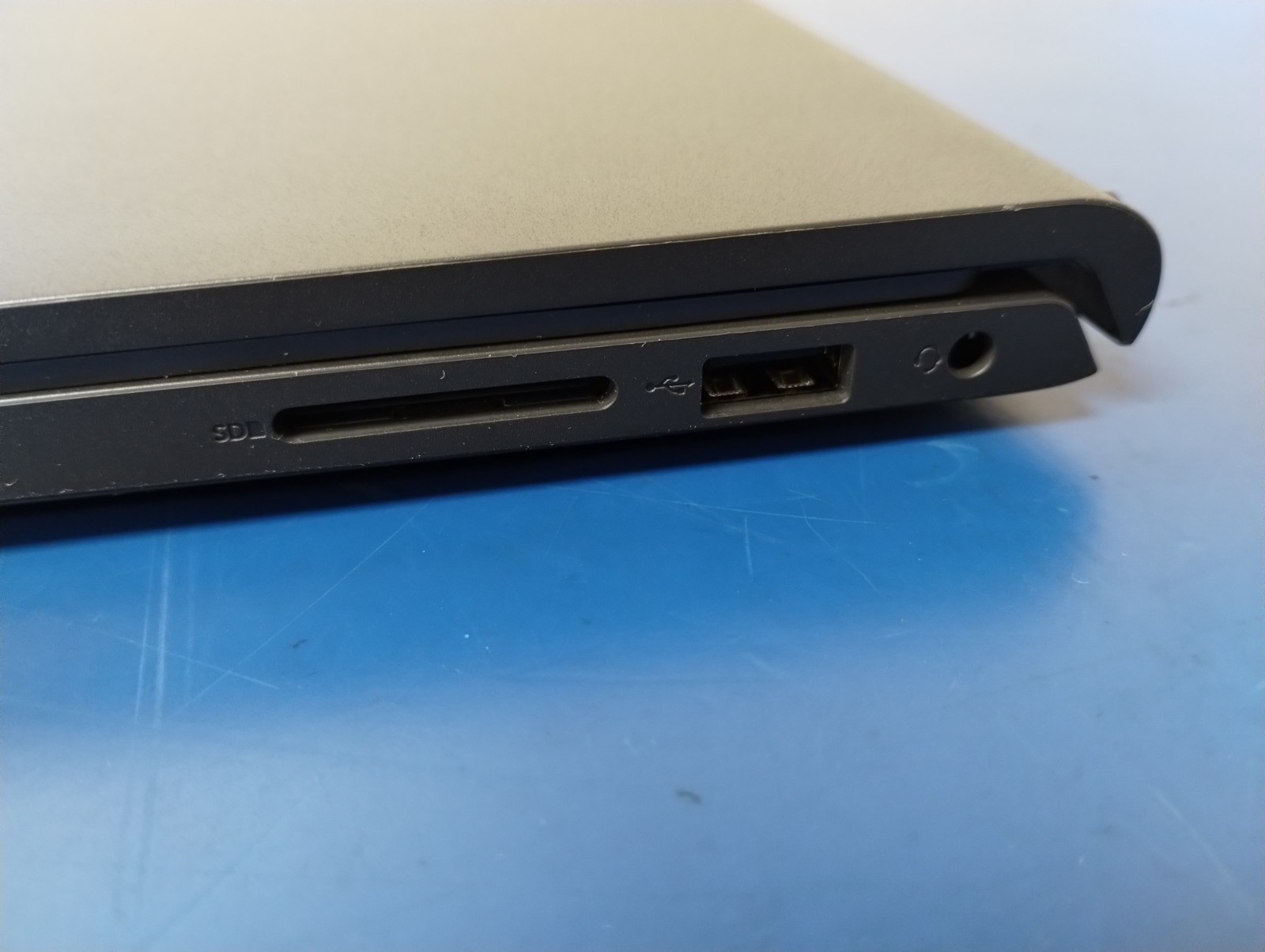 DELL 15 DC15255 G8MK9, AMD Ryzen 7 7730U, 2.00 GHz, 16 GB RAM, 512 GB NVMe SSD