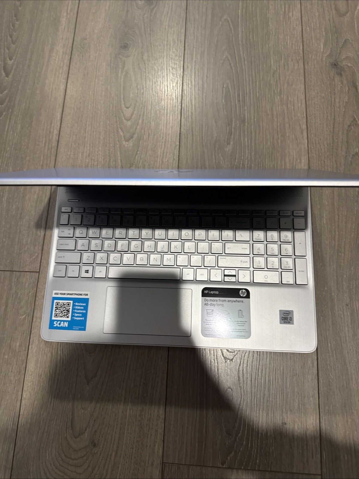 HP Laptop 15-dy1091wm, Intel Core i3-1005G1 8Gb DDR4 256GB SSD