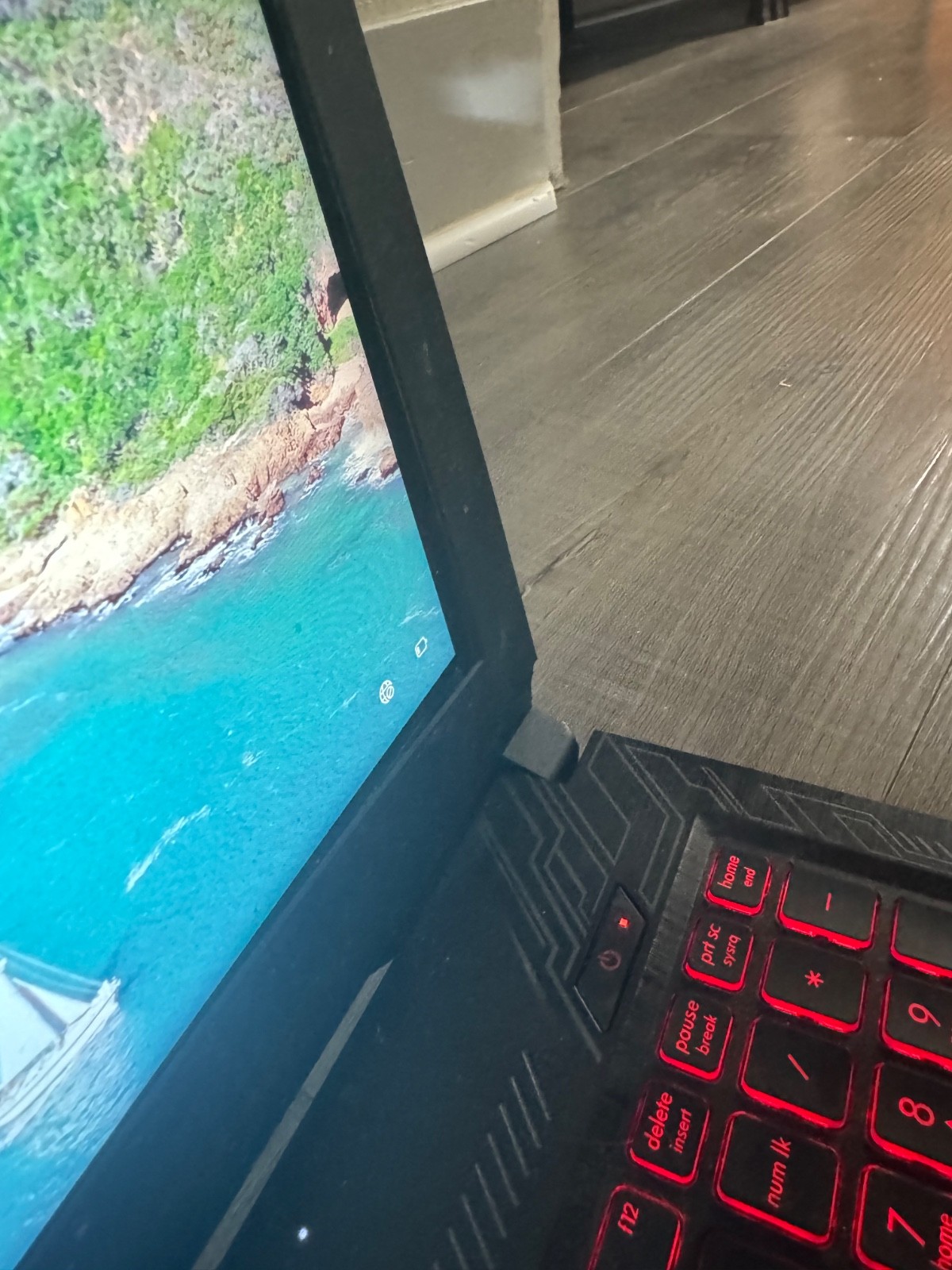 Asus TUF Gaming FX504G i7-8750H 2.20GHz 16GB RAM 256GB SSD 15.6″ Windows 10 Pro