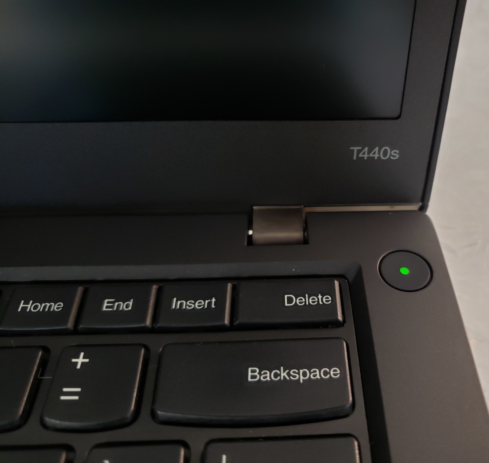 Lenovo ThinkPad T440s Intel Core i7-4600 12GB RAM 256GB SSD W11P w/ OEM 90w AC