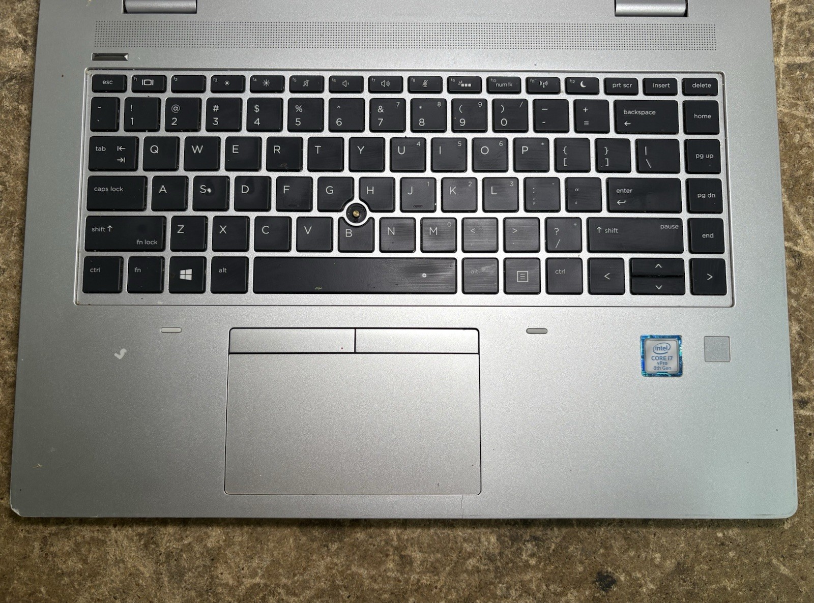 HP Probook 640 G5 14″ i7-8665U 1.9Ghz NO RAM NO OS NO SSD NVMe WIN 11 PRO