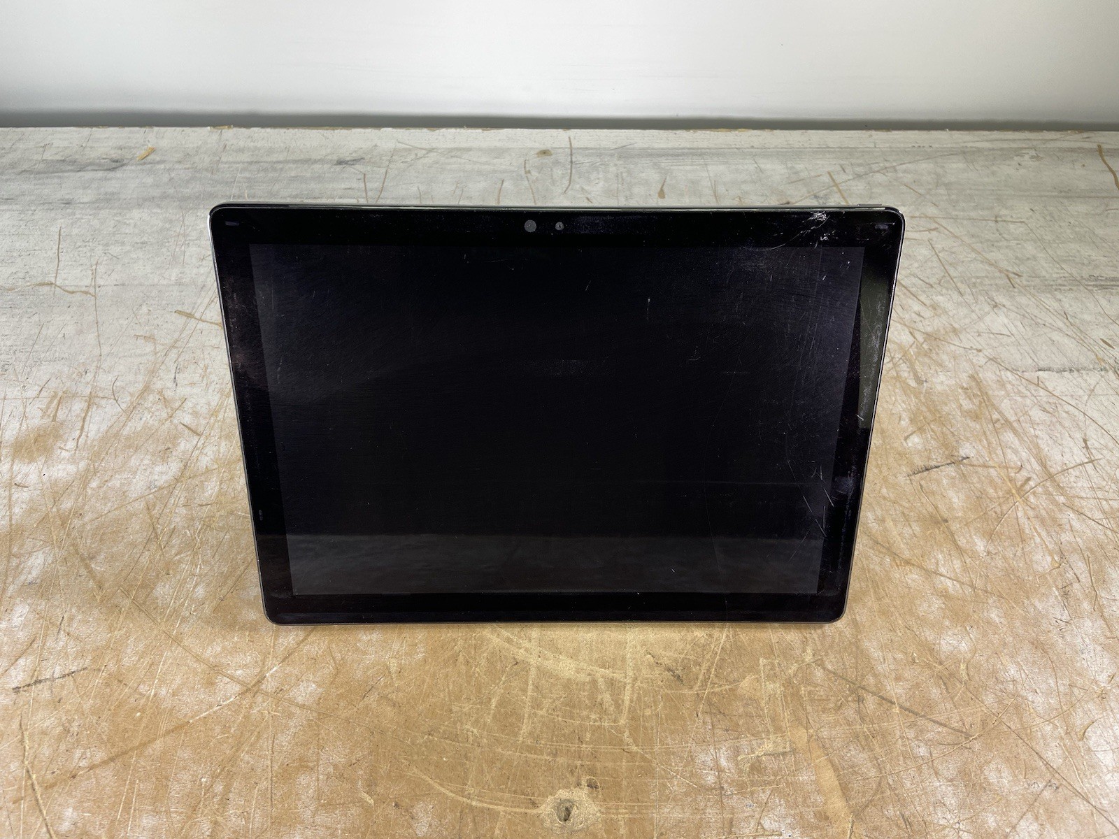 DELL LATITUDE 7200 2-IN-1 i5-8365U @ 1.60GHz, 8GB RAM, NO HDD/OS – (FOR PARTS)
