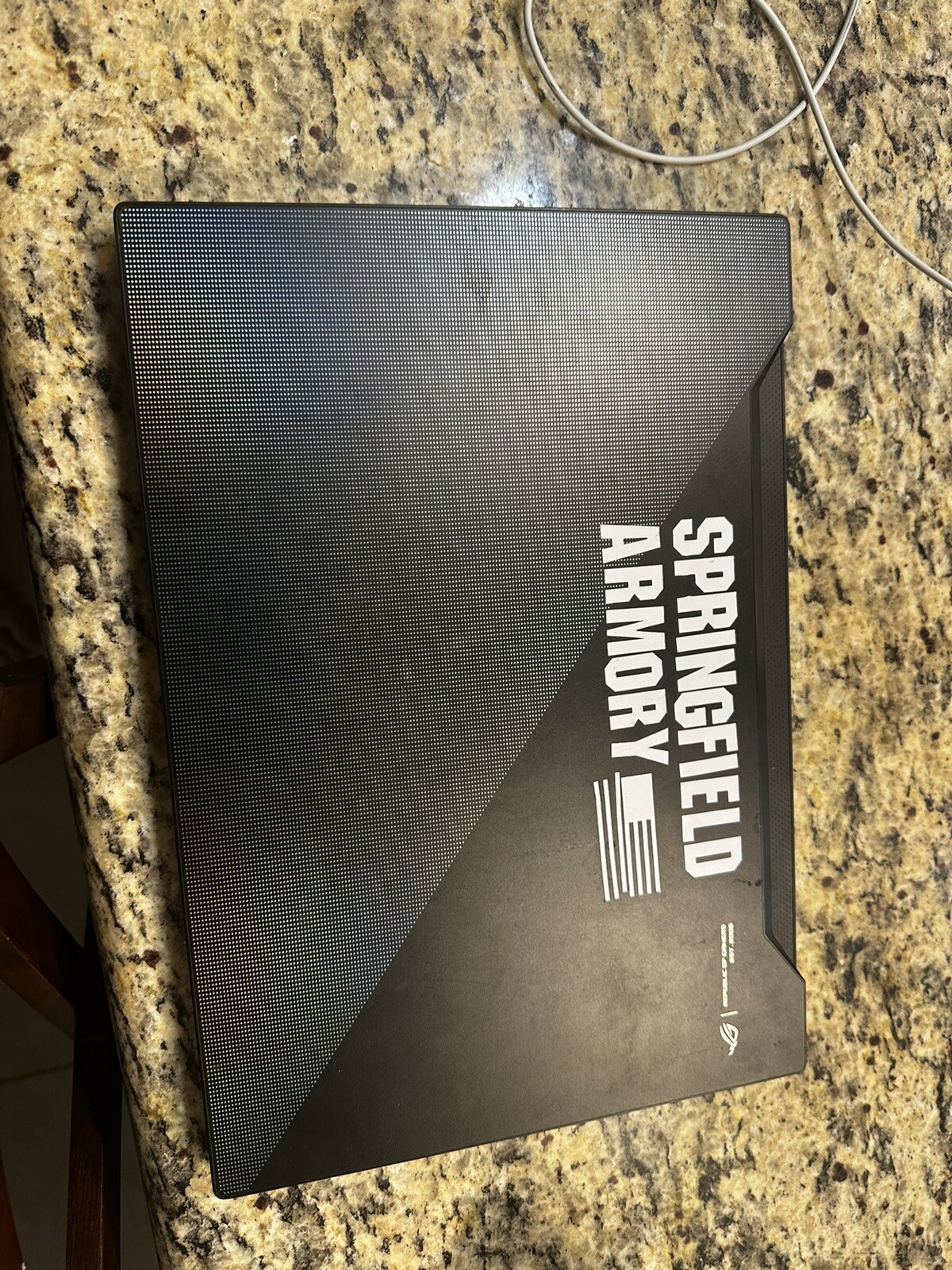 ASUS ROG Zephyrus M15 15.6″ (512GB, Intel Core i7 10th Gen., 16GB) Laptop – Gray