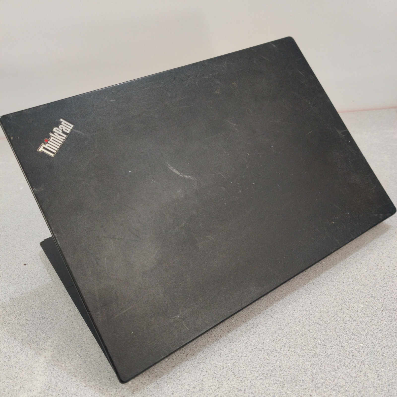 Lenovo ThinkPad L480 14″ i5-8350U FOR PARTS NO SSD/OS/AC ADAPTER BAD SCREEN DOA