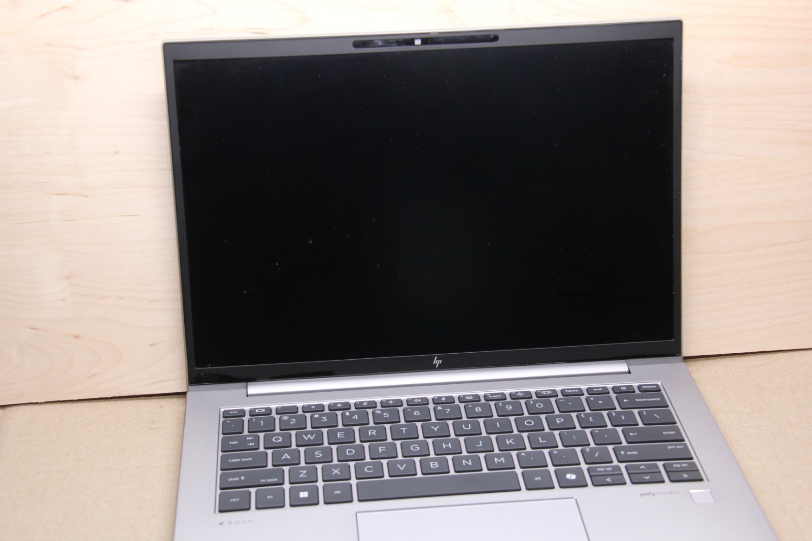 HP ZBook Firefly G11 14″ FHD+ ULTRA 7 165U – 512GB SSD – 16GB W11 Backlit – FAST