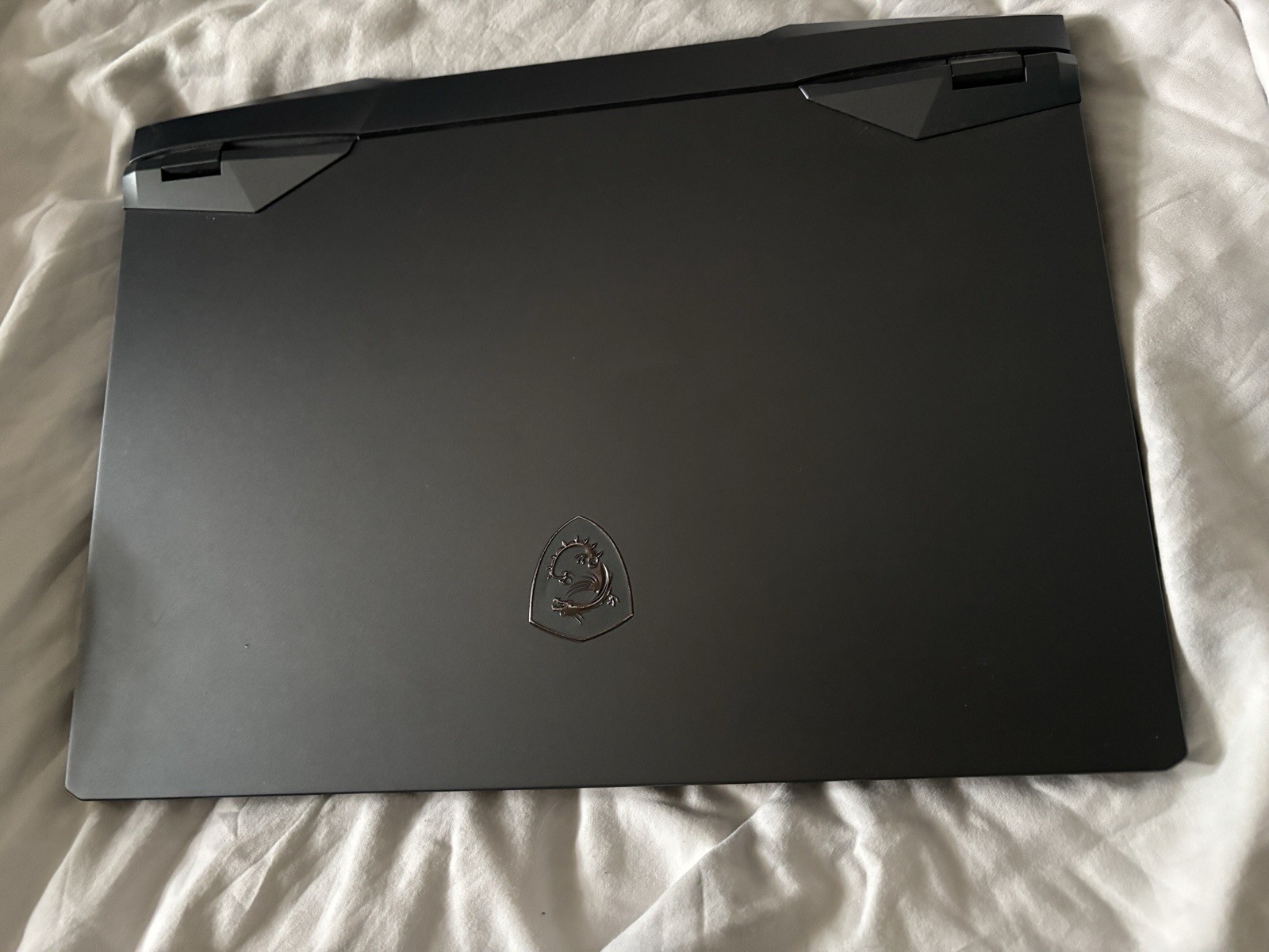 MSI GE66 Raider 10SFS-670 15.6″ (1TB SSD, Intel Core i7-10750H, 2.6GHz, 32GB…