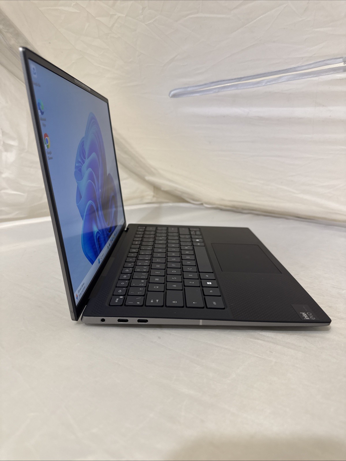 Dell Precision 5490 14 FHD+ 3.8 GHz Ultra 7 165H 64GB 500GB SSD RTX 1000 Ada