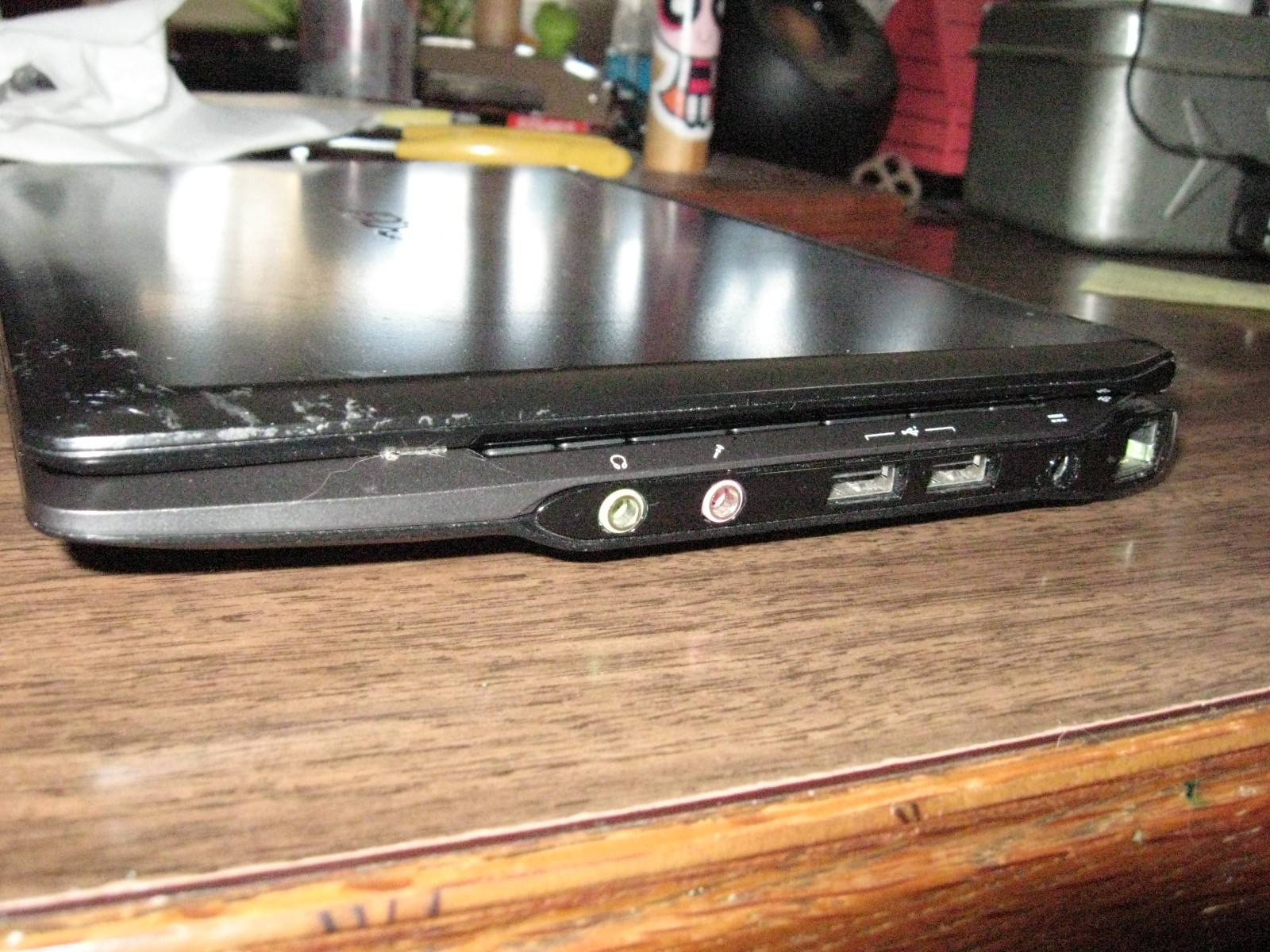 Acer Aspire One 531h Netbook Computer w/ AC Adapter