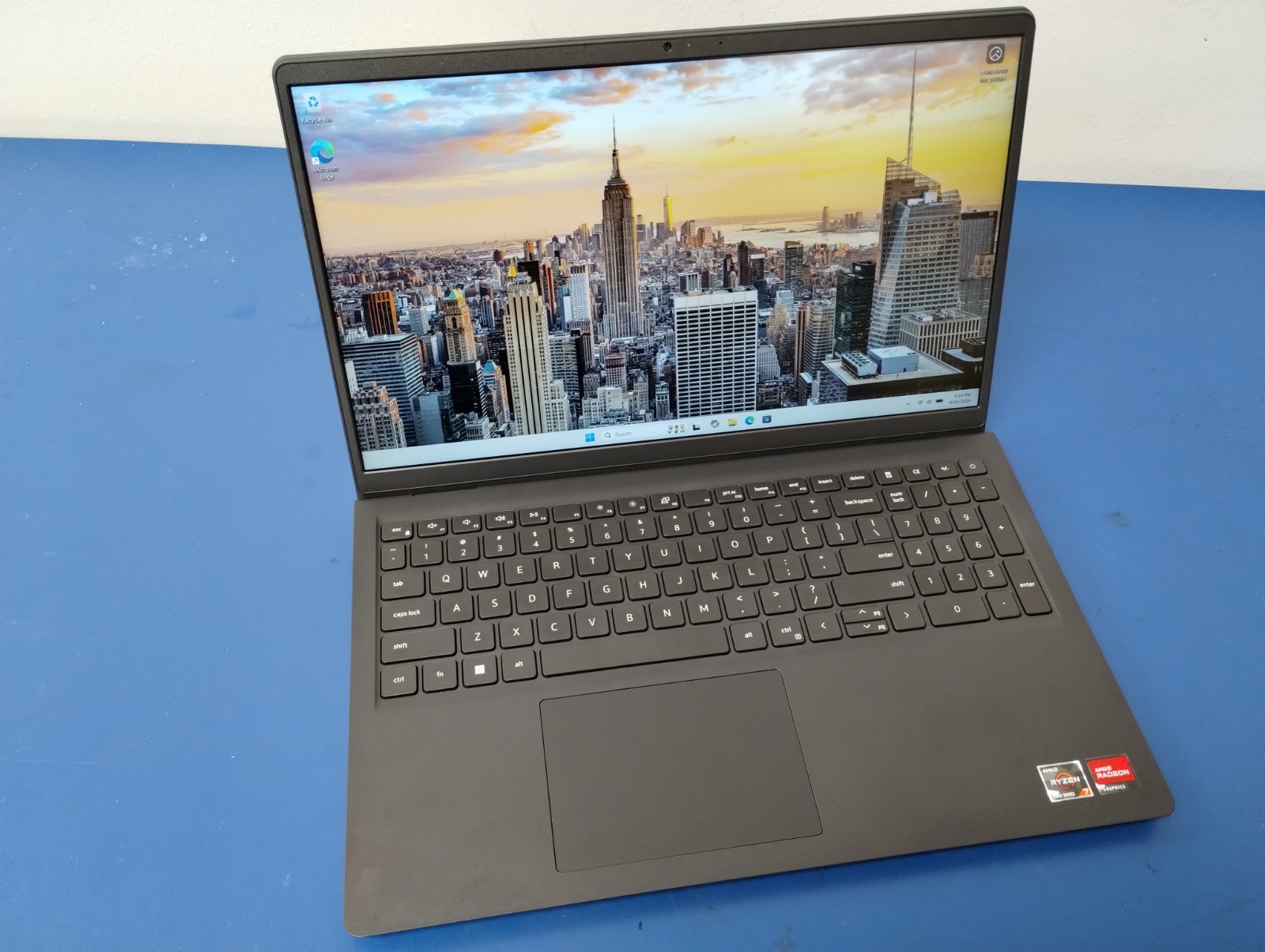 DELL 15 DC15255 G8MK9, AMD Ryzen 7 7730U, 2.00 GHz, 16 GB RAM, 512 GB NVMe SSD