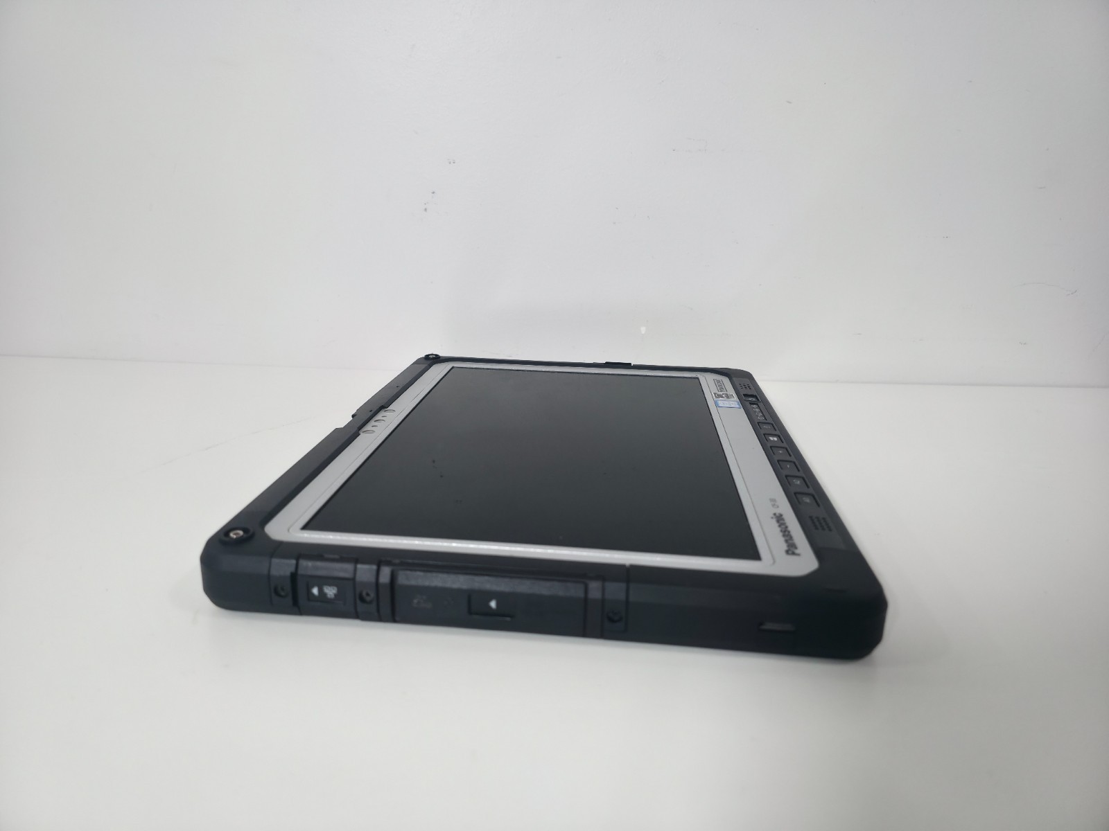 Panasonic Toughbook 33 CF-33 Mk1 12″ i5 8GB 128GB SSD Win 11 Pro Touch GPS LTE