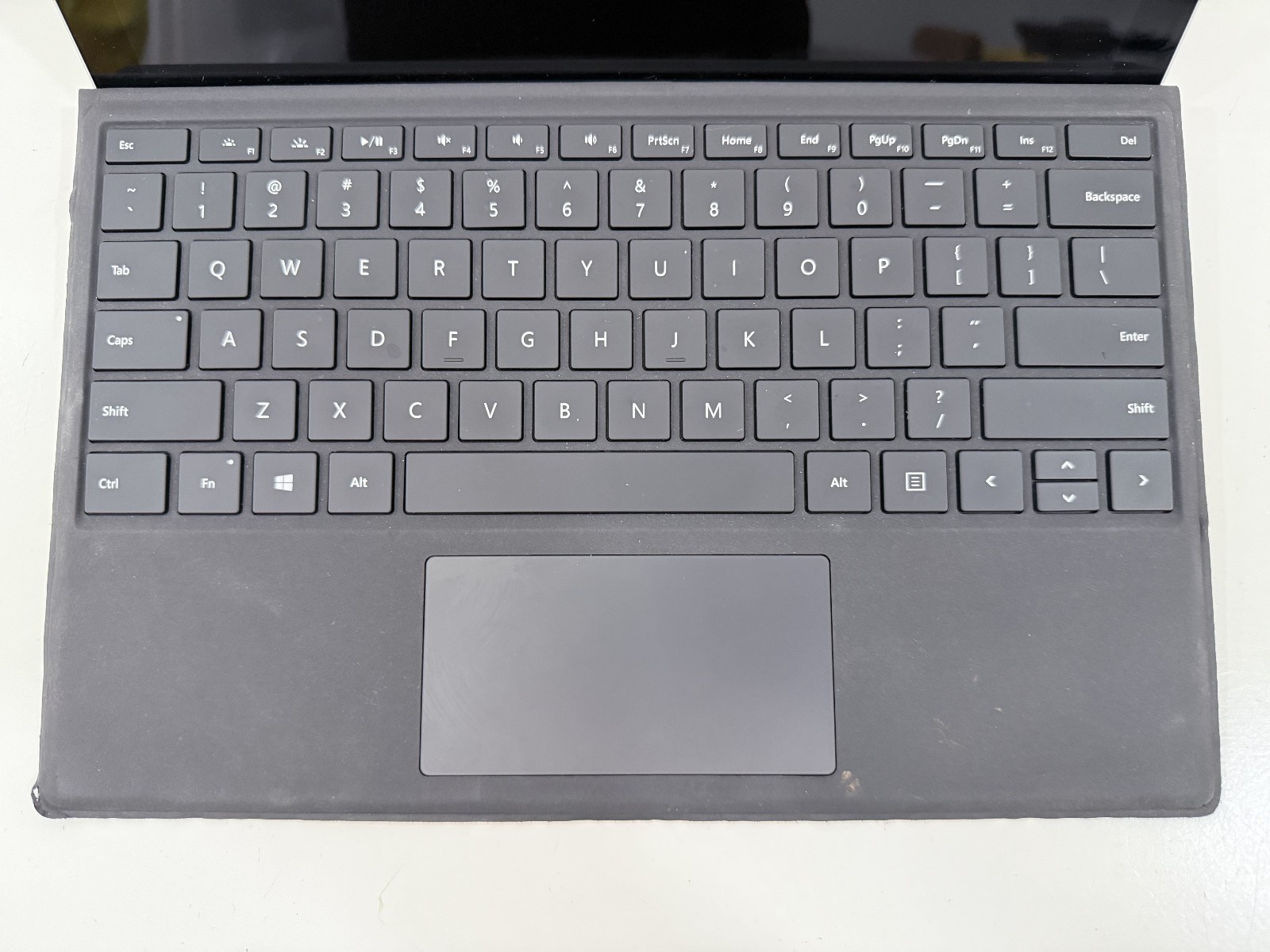 Microsoft Surface Pro 5 m3-7Y30 CPU @ 1.00GHz 4 GB RAM 128 GB Win 10 Pro Good