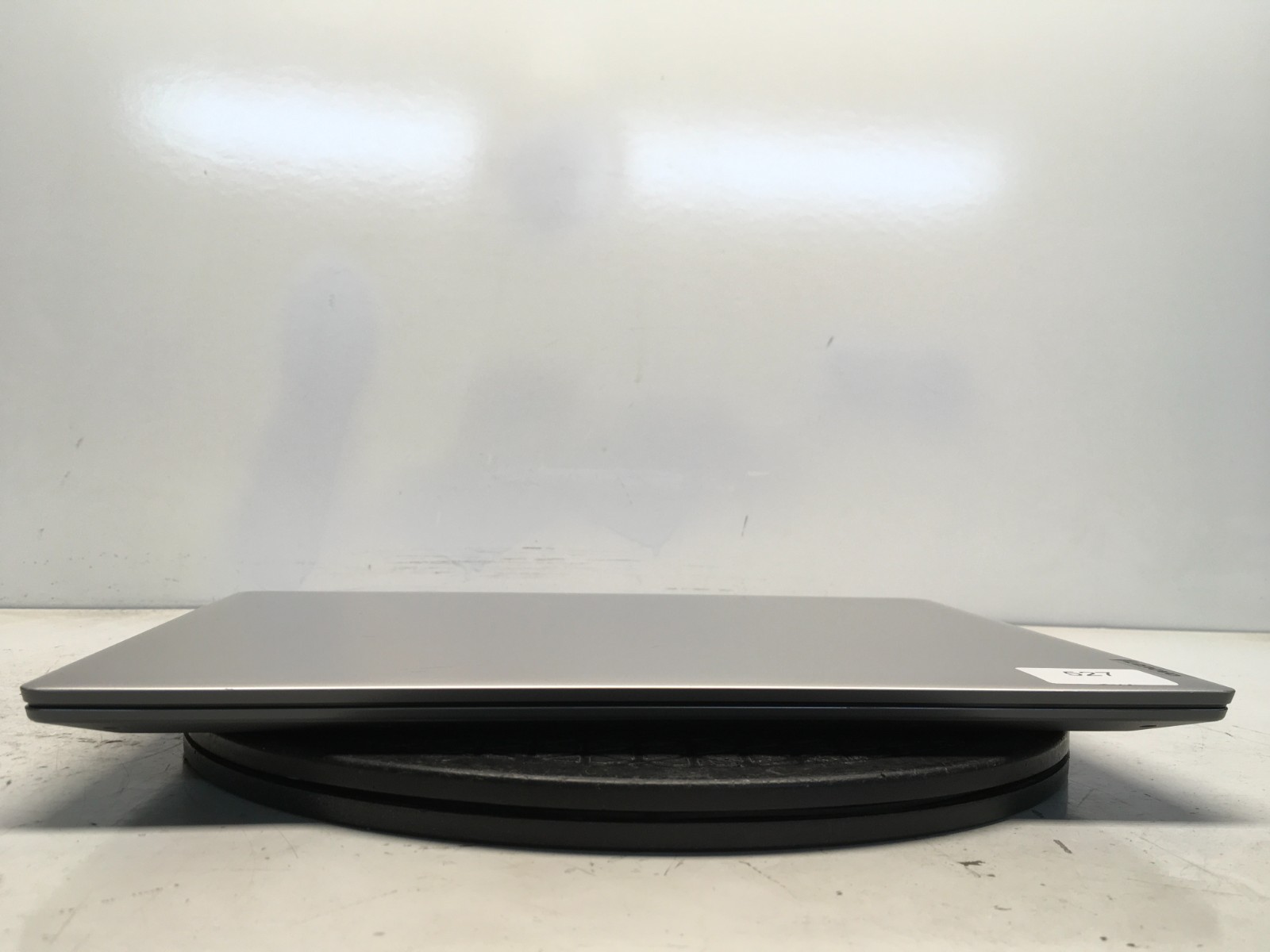 Lenovo IdeaPad Slim 1-14AST-05 AMD A6-9220E 1.6GHz 4 GB 64 GB EMMC