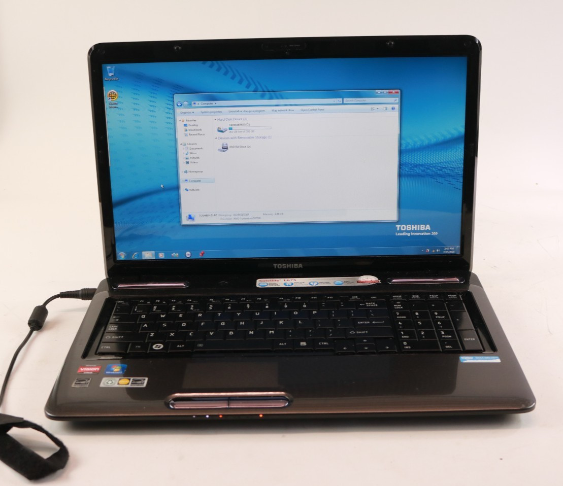 Toshiba Satellite L675 Laptop Premium vision, AMD WIN7