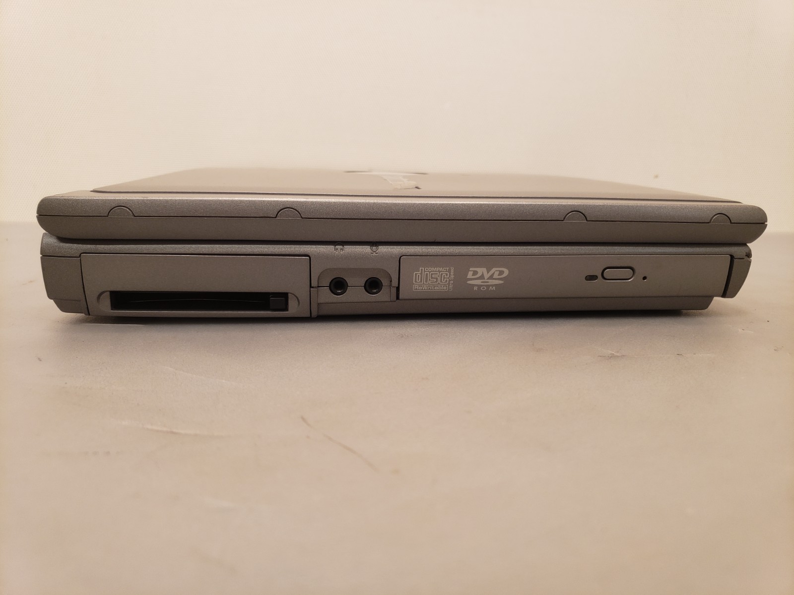 Vintage Dell Inspiron 1150 Intel Pentium 4 512MB 30GB Windows XP Laptop 15″