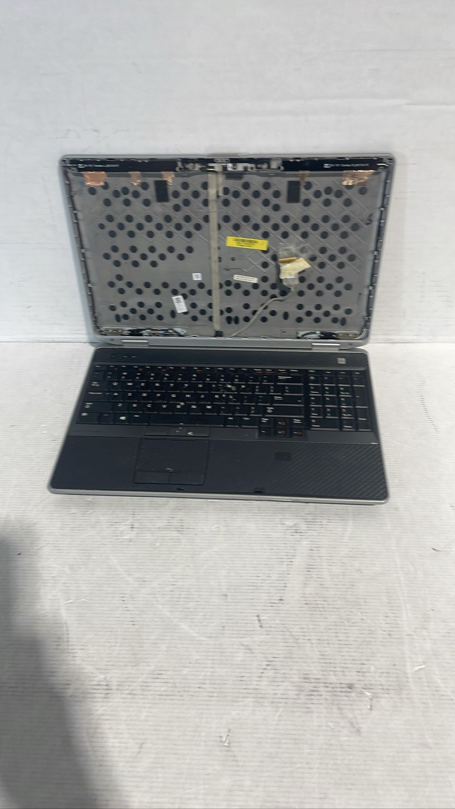 Dell P19F P19F001 15.6″ Laptop No LCD Screen Battery HDD For Parts Or Repair
