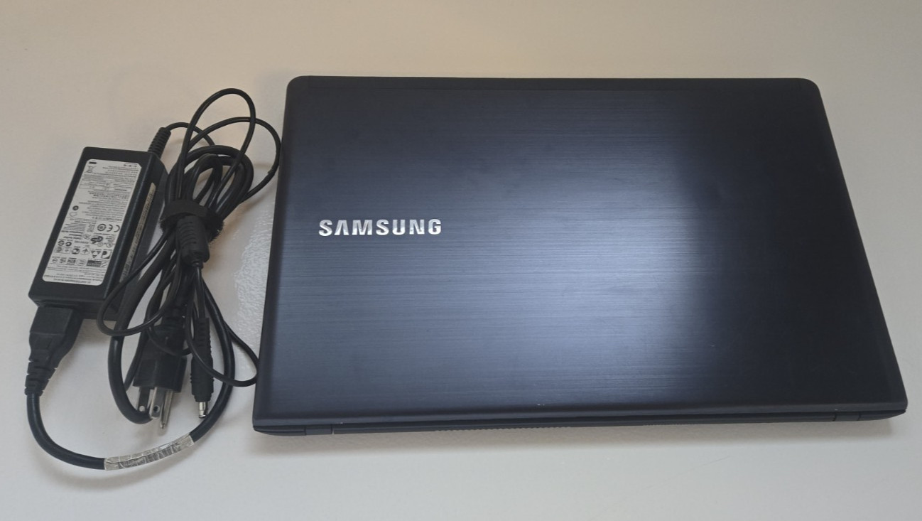 Samsung 470R Laptop Core i5 6GB 700GB Windows 11 Pro Reconditioned