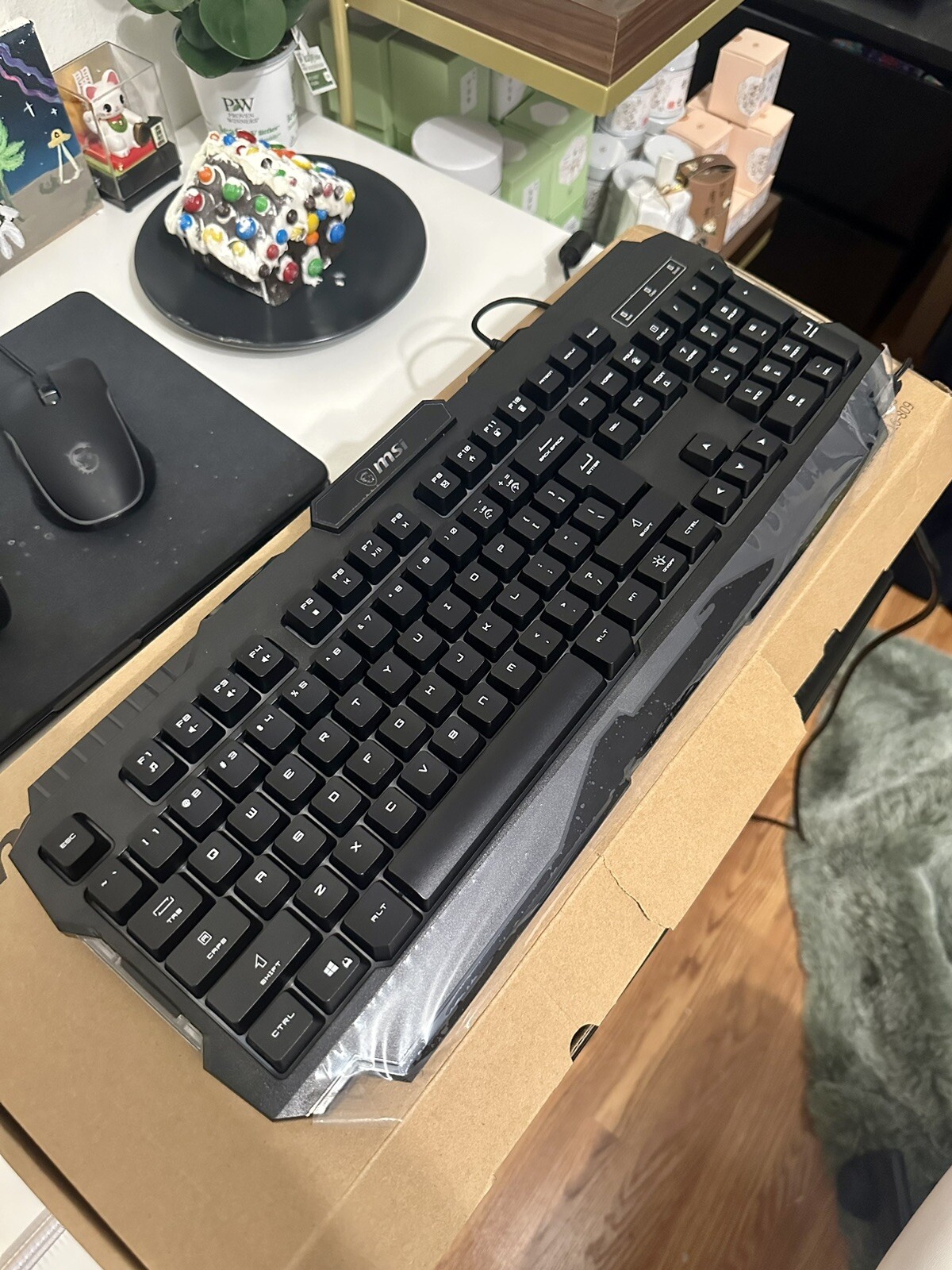 msi gaming laptop i7 16gb ram (Free keyboard)