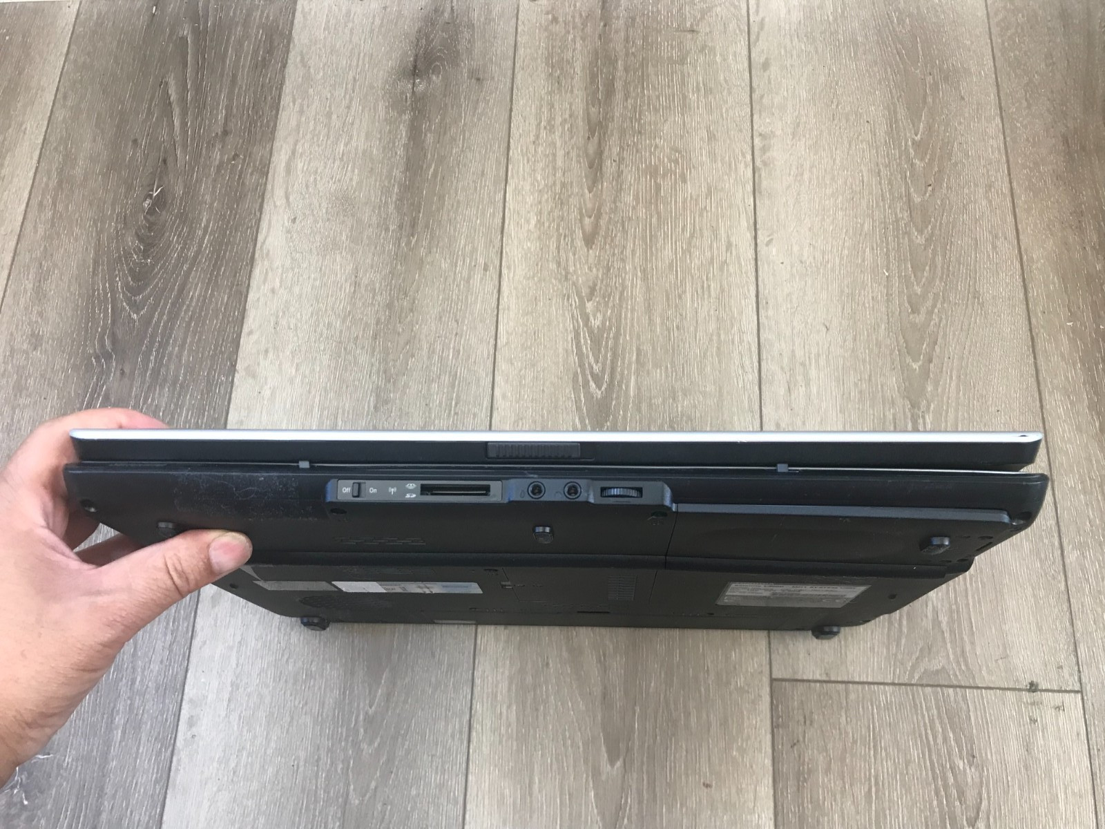 Toshiba Satellite L300D AMD Athlon 64×2 Dual-Core TK-57 1.90GHz 4GB RAM 160GB