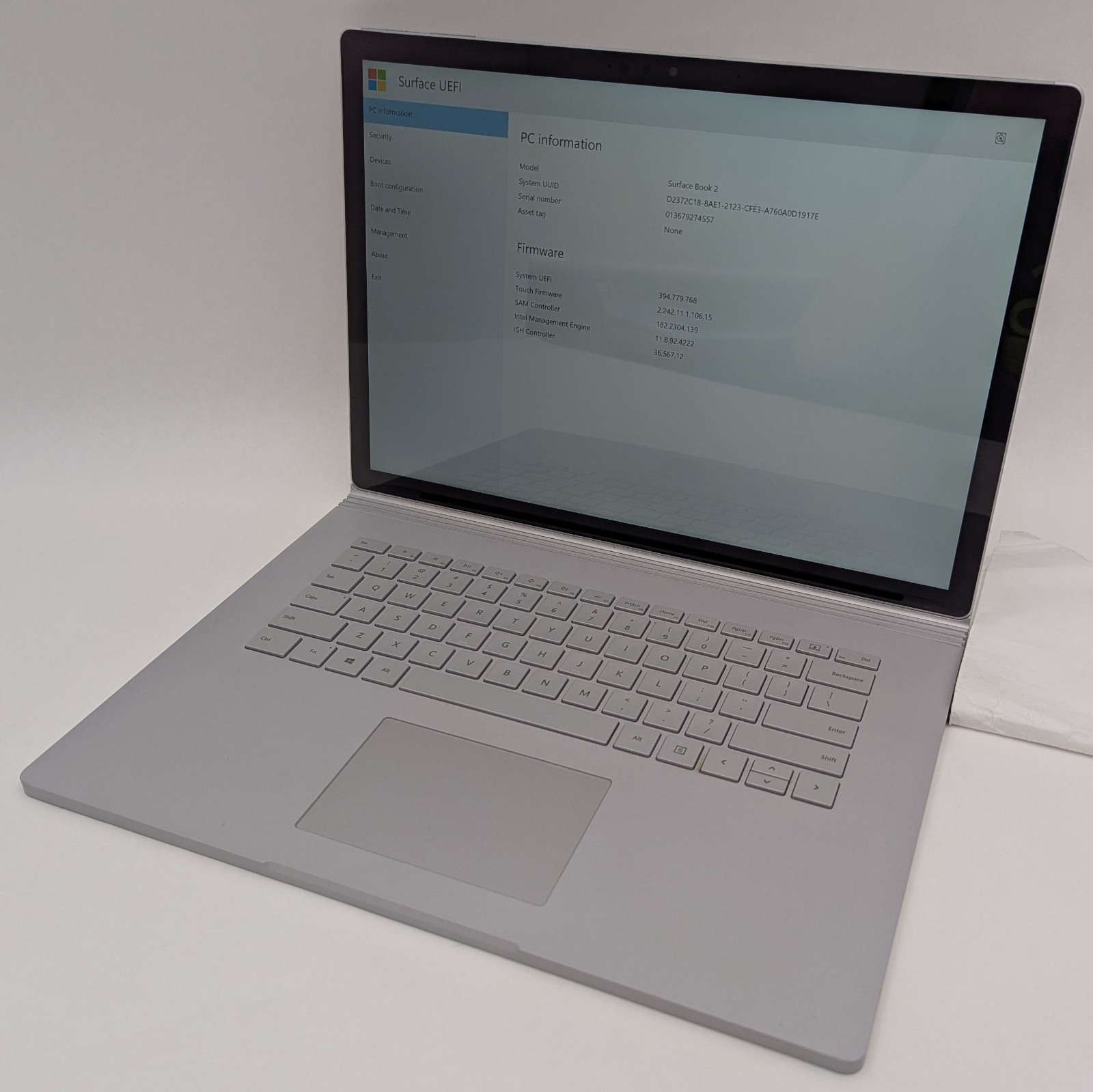 Incomplete Microsoft Surface Book 2 15″ i7-8650U 1.90GHz 16GB 256GB NVMe NVIDIA