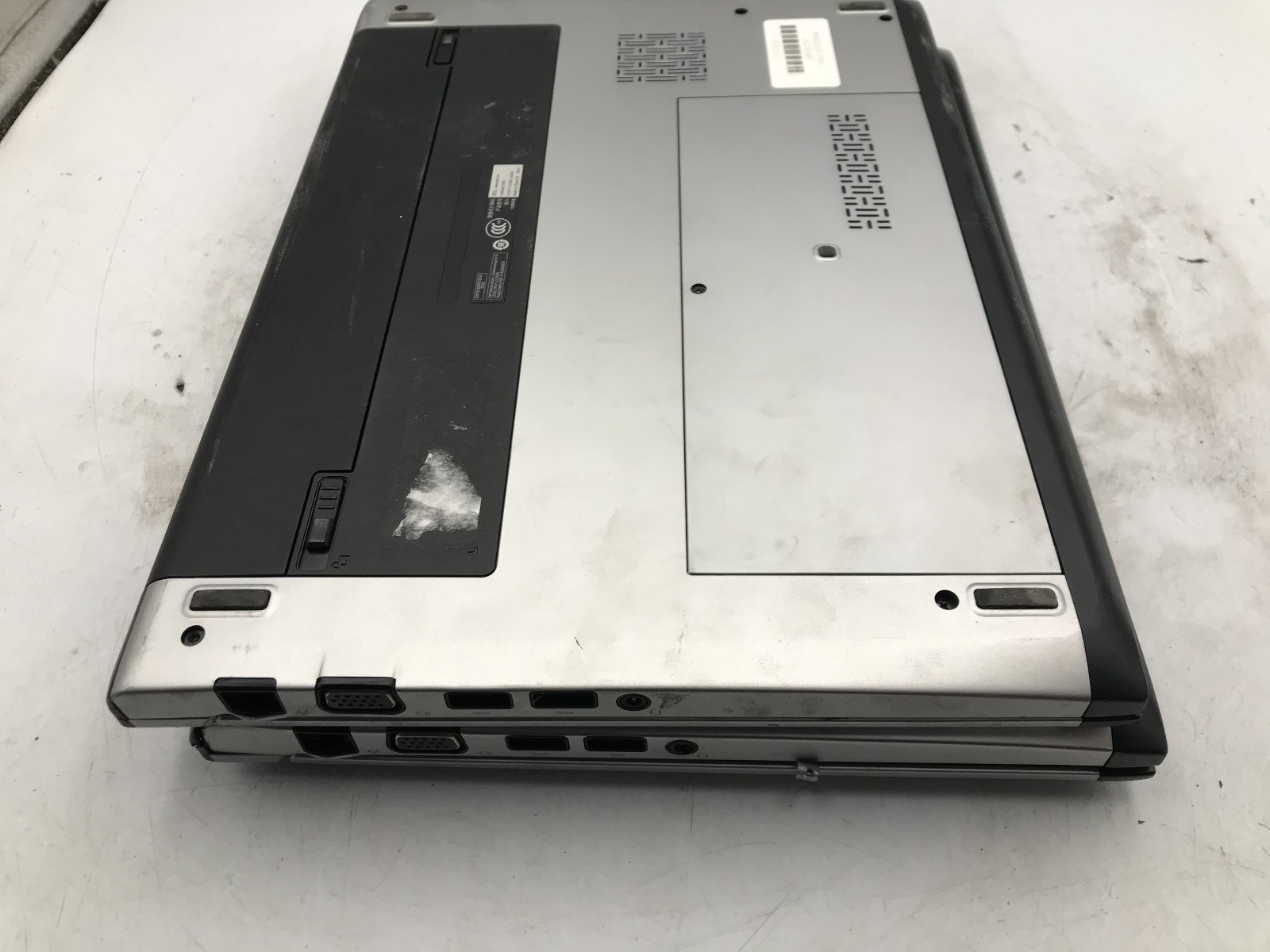 DELL LATITUDE 3330 -LOT OF 2- FOR PARTS/REPAIR – INTEL CELERON – 4GB/NO RAM – BB