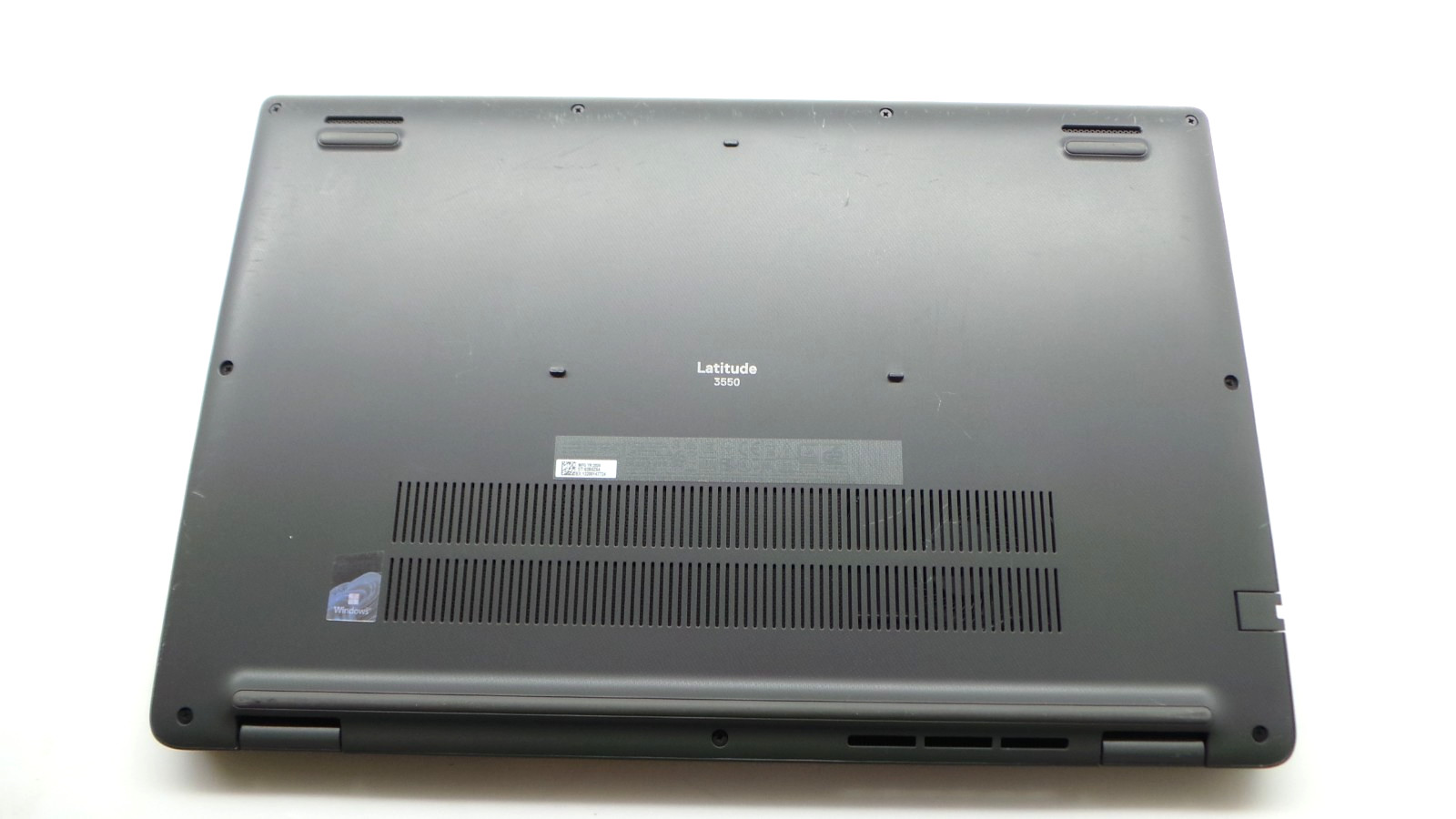 Dell Latitude 3550 15.6″ | i5-1335U 1.30GHz | 16GB DDR5 512GB NVMe | WIN 11 PRO