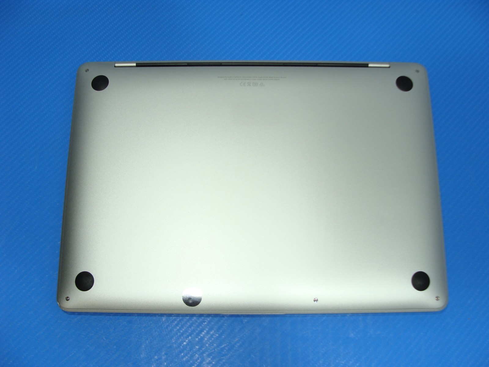 Apple MacBook Pro (2020) A2338 MYDA2LL/A 13.3″ M1 8CPU/8GPU 3.2GHz 8GB 256GB +PA
